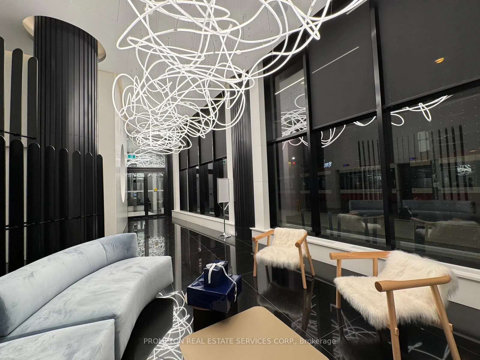 280 Dundas Street W, #2310