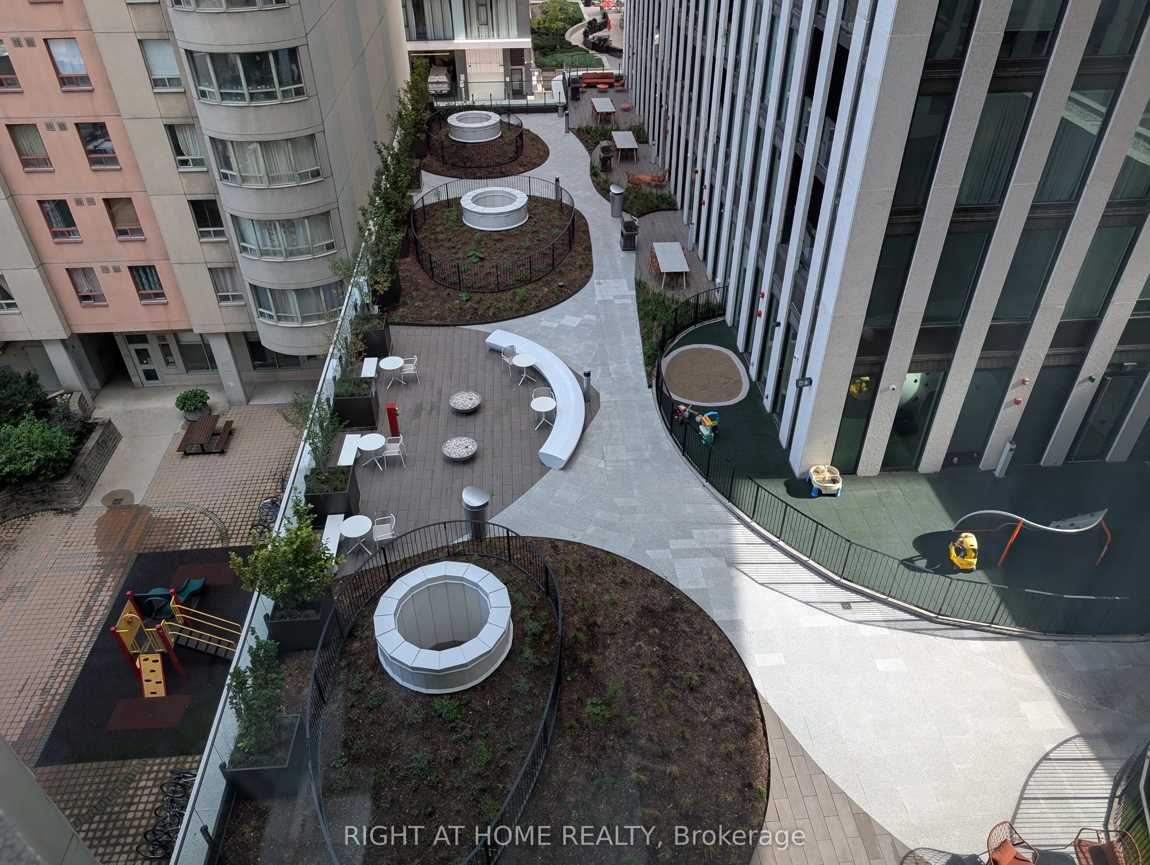 121 St. Patrick Street, #614