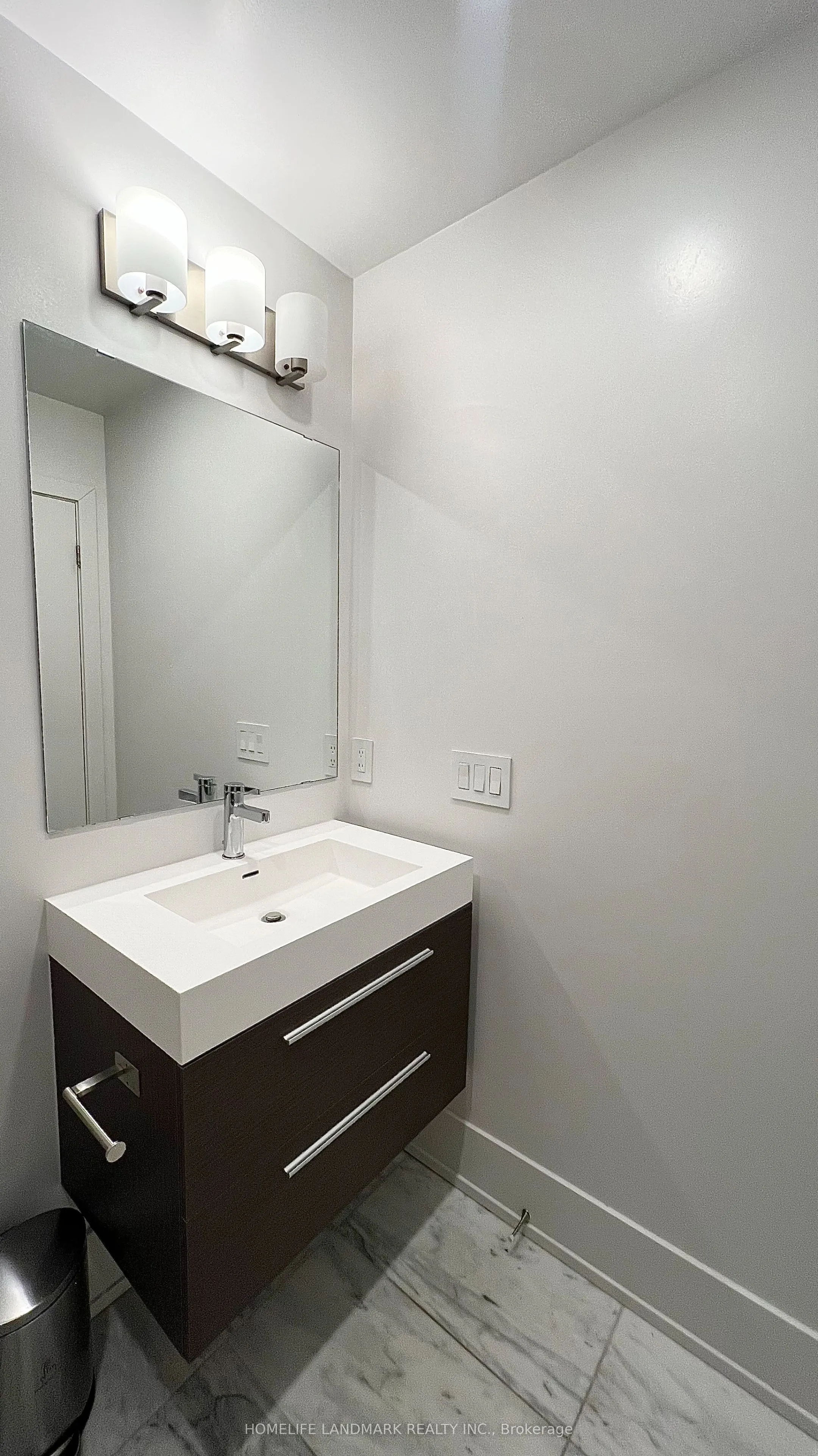 270 Davenport Road, #th #17