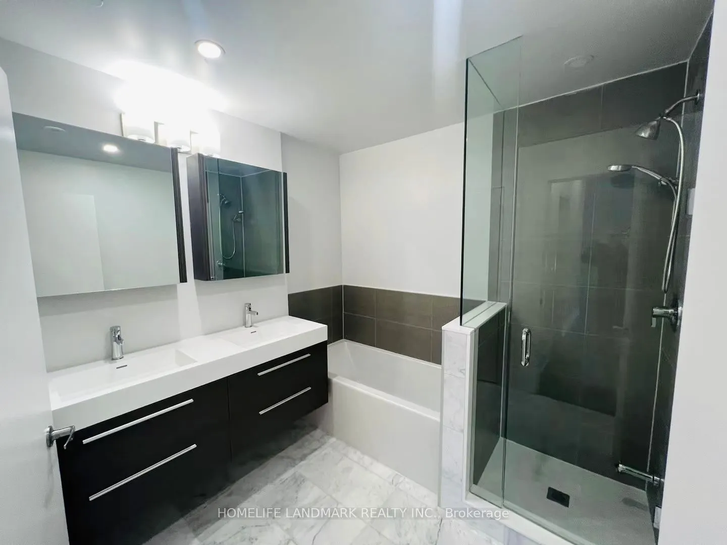 270 Davenport Road, #th #17