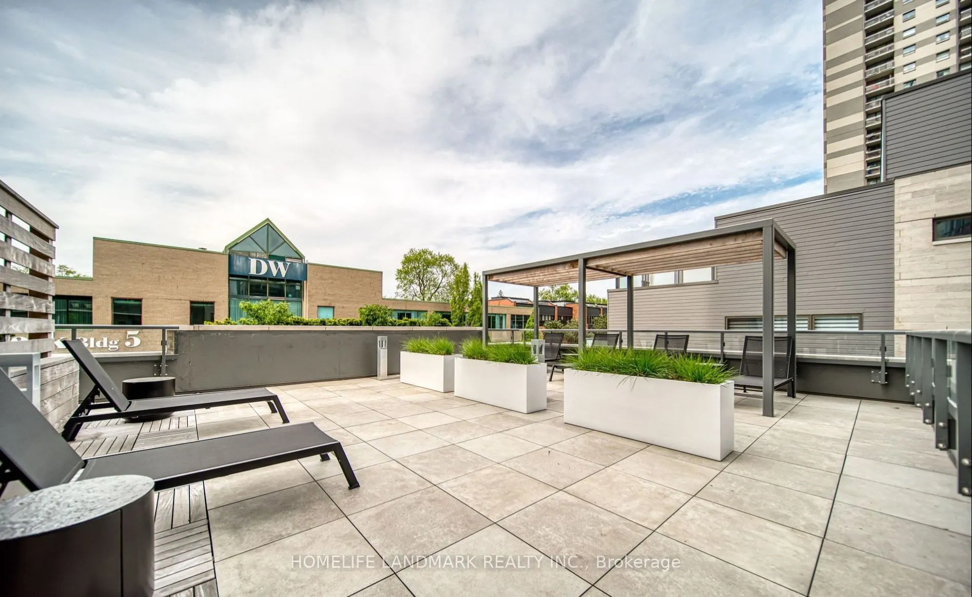 270 Davenport Road, #th #17