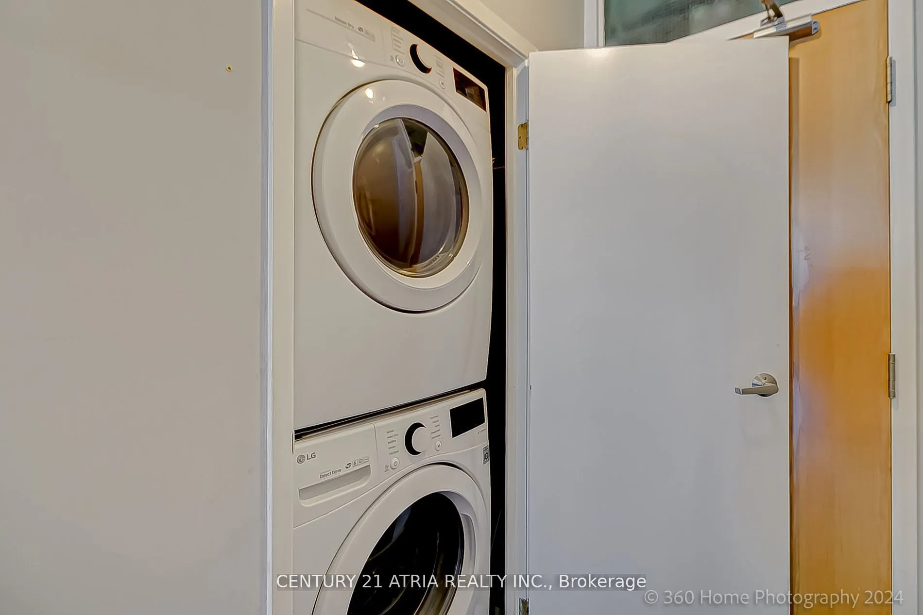 383 Adelaide Street, #313