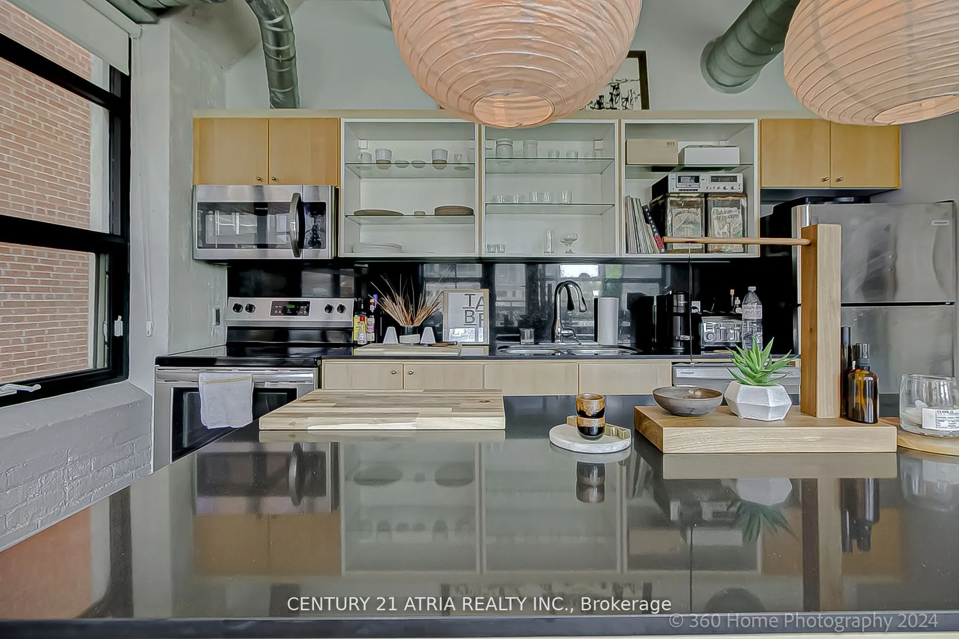 383 Adelaide Street, #313