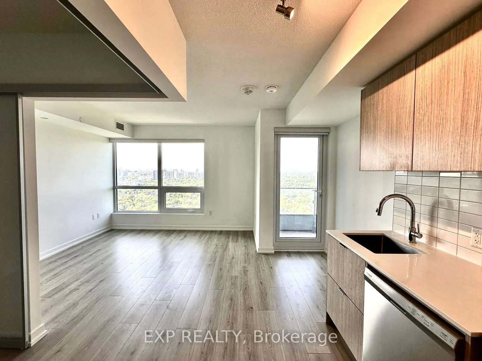 395 Bloor Street E, #3306