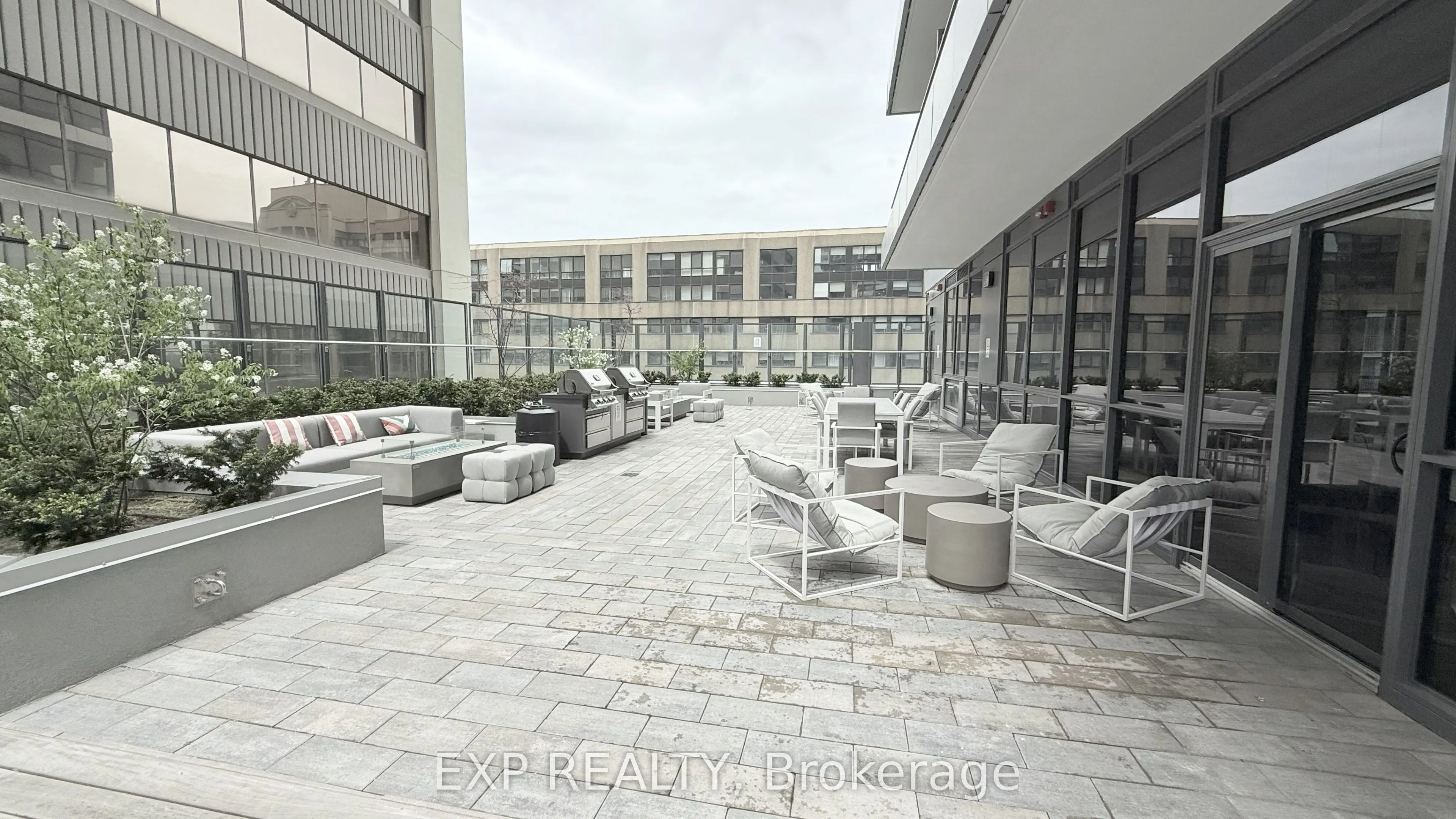 395 Bloor Street E, #3306