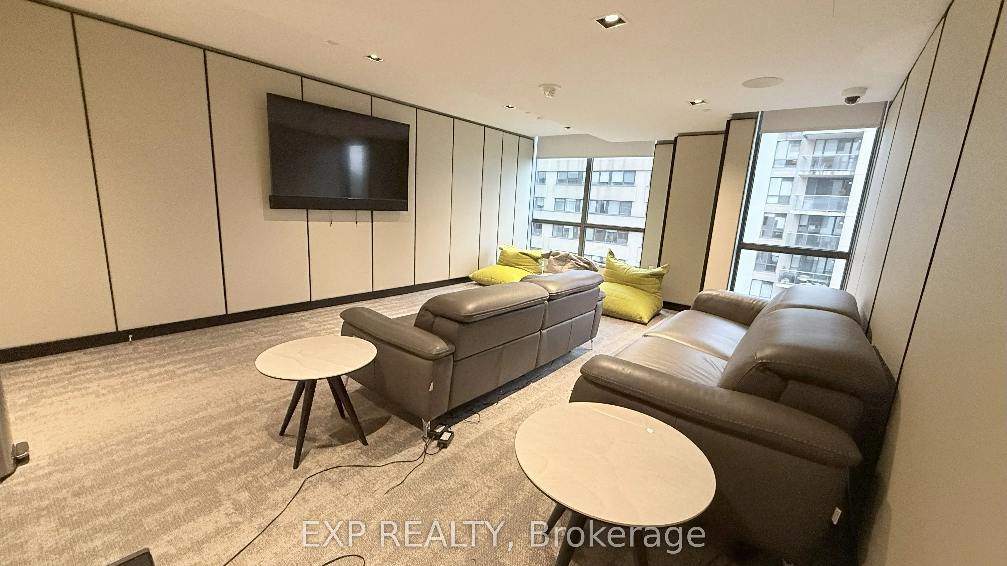 395 Bloor Street E, #3306