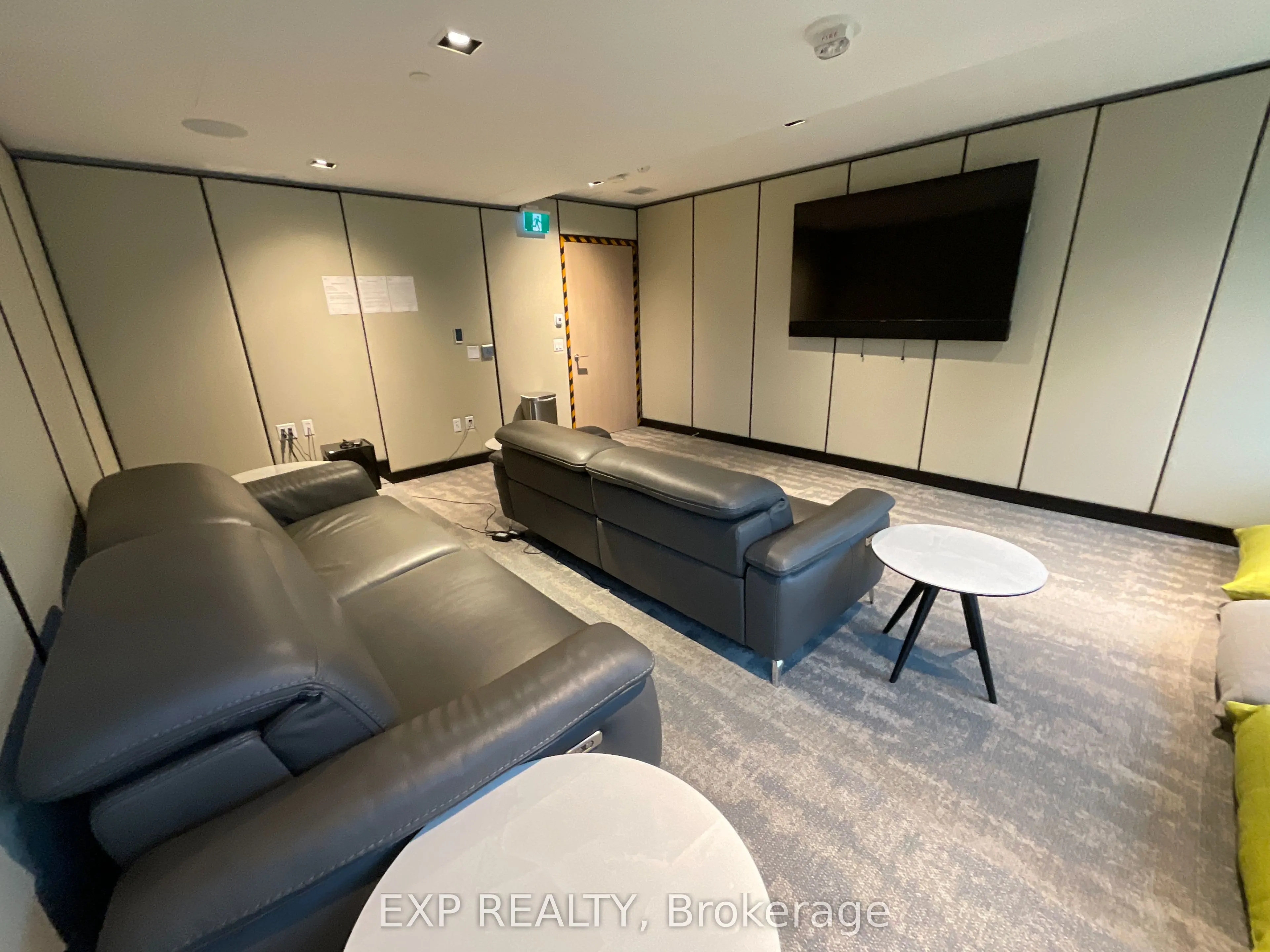 395 Bloor Street E, #3306