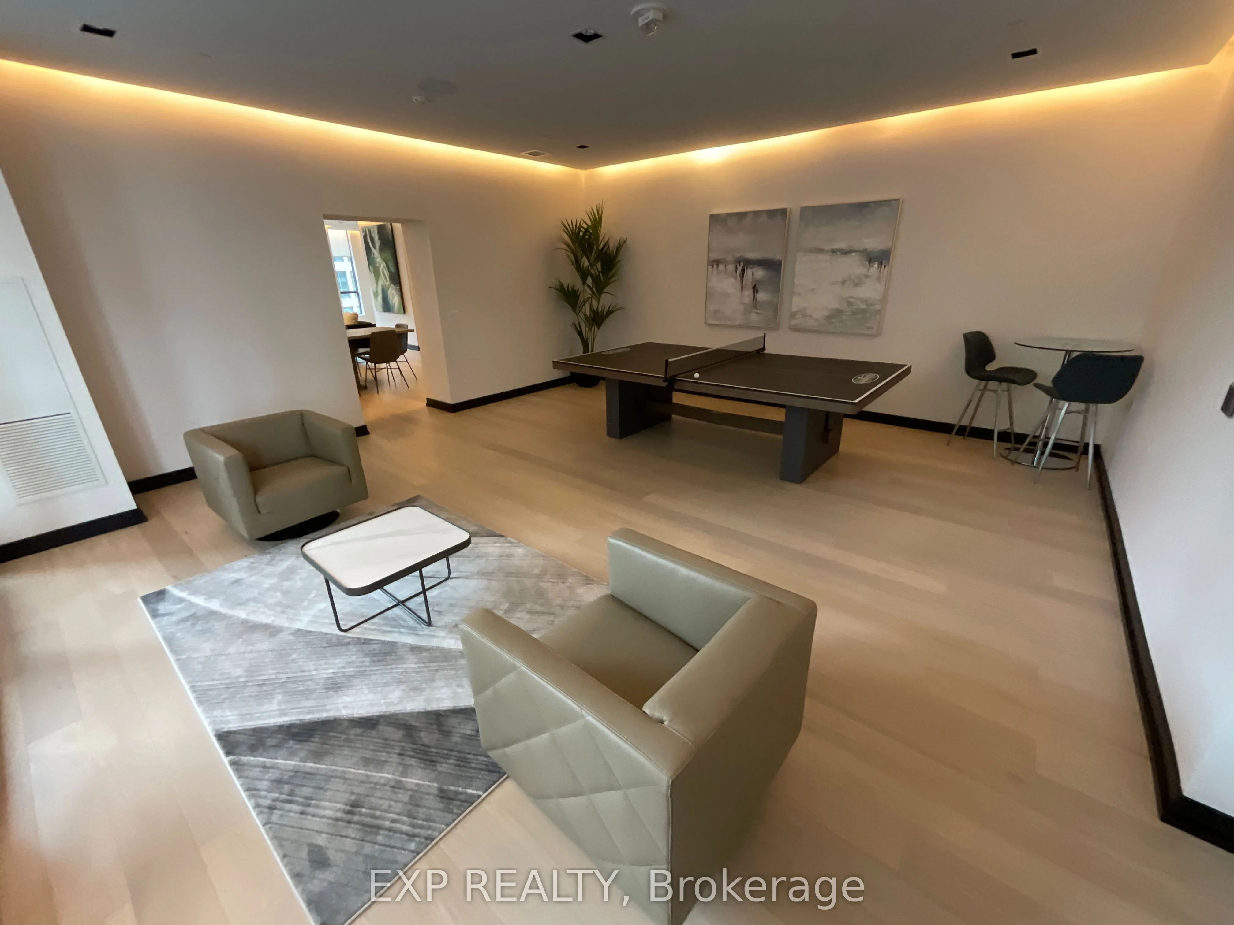 395 Bloor Street E, #3306
