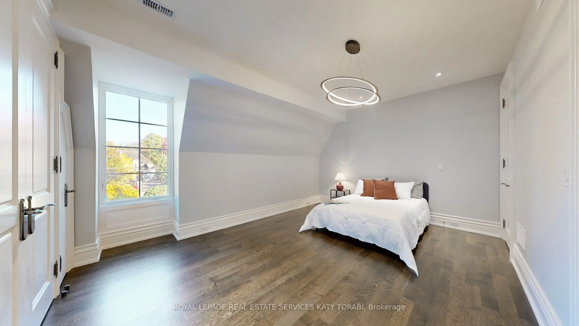 101 Forest Heights Boulevard