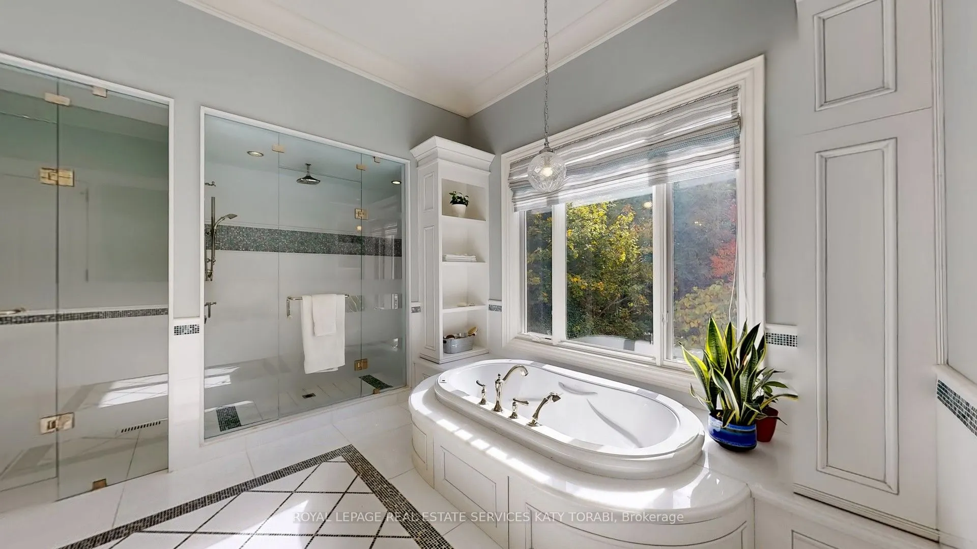 101 Forest Heights Boulevard