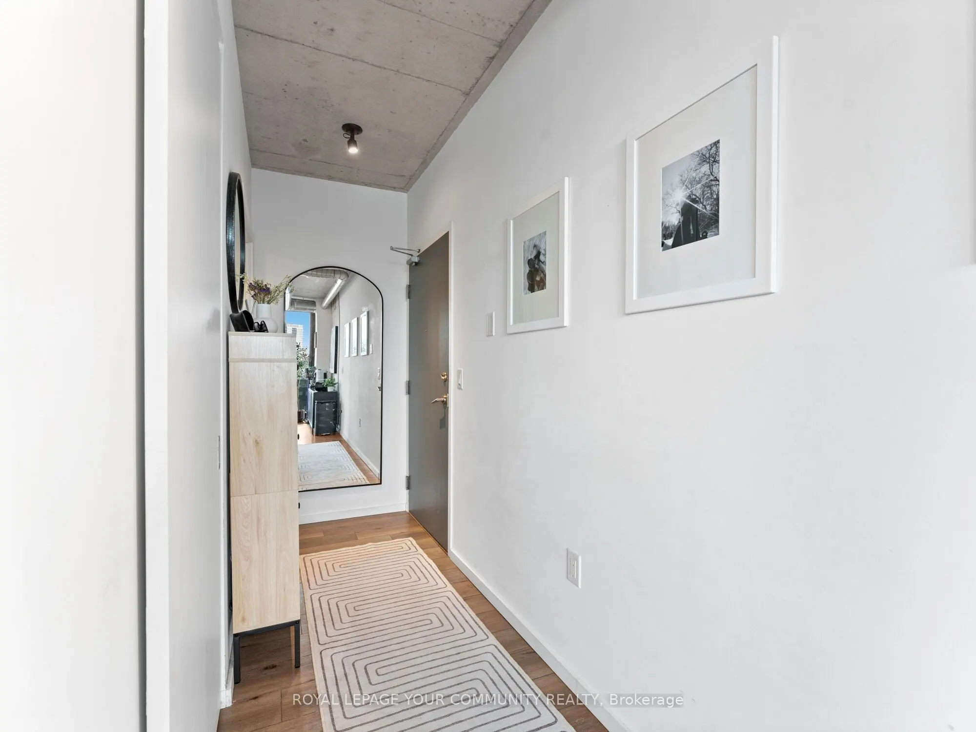 21 Lawren Harris Square, #1108