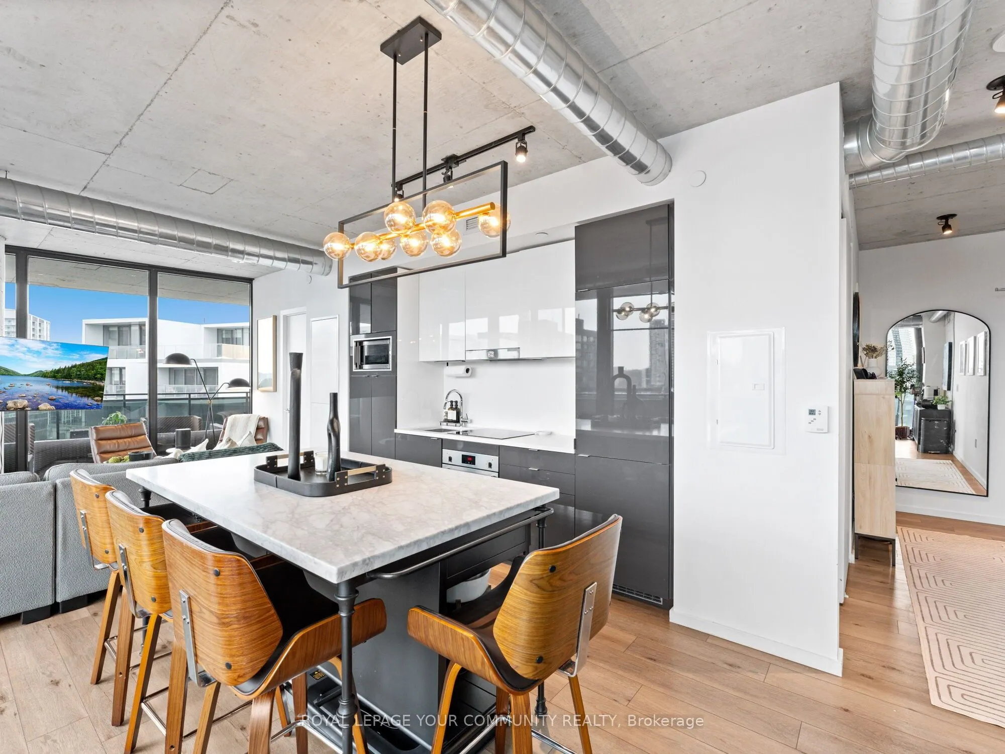 21 Lawren Harris Square, #1108