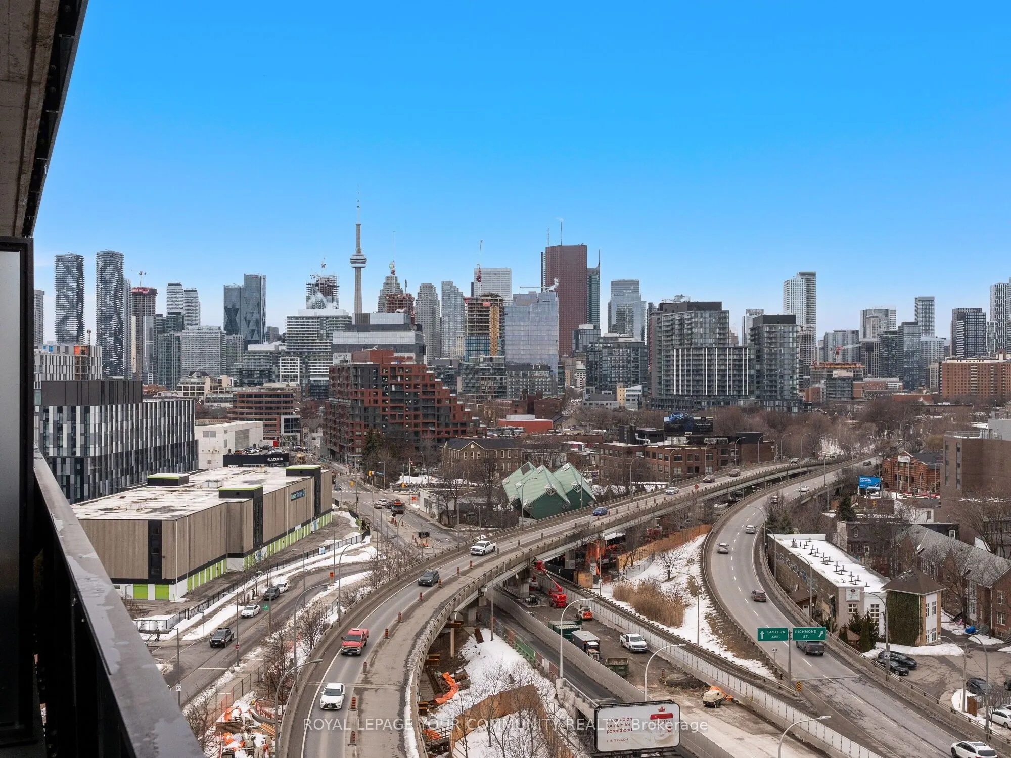 21 Lawren Harris Square, #1108