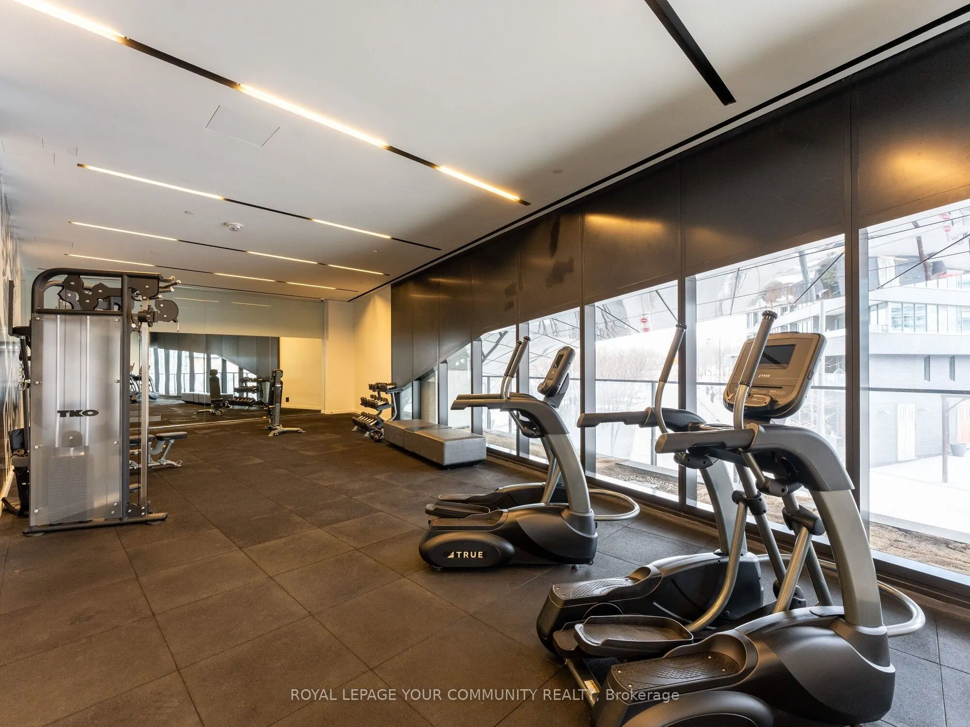 21 Lawren Harris Square, #1108