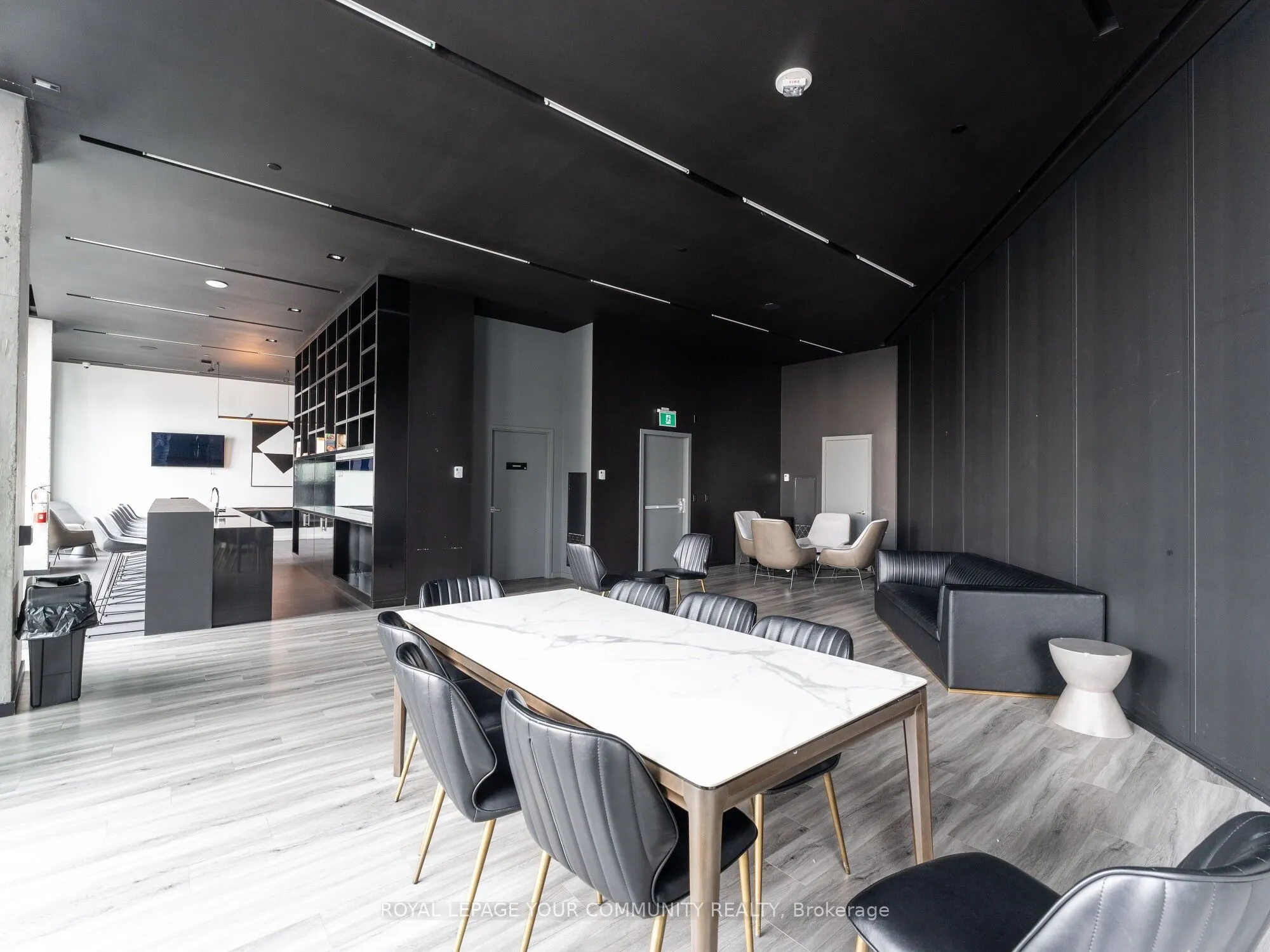 21 Lawren Harris Square, #1108