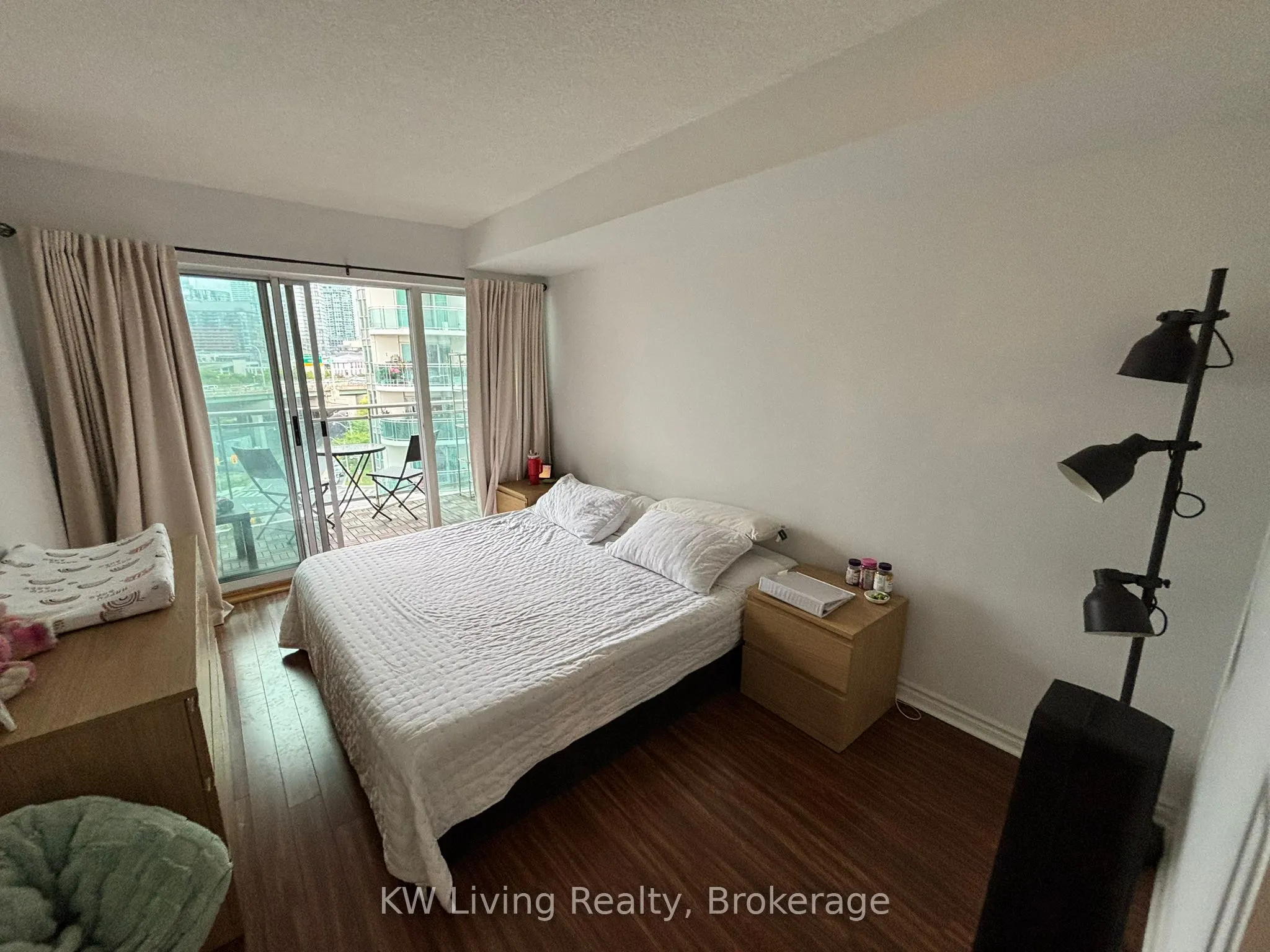 600 Queens Quay W, #920