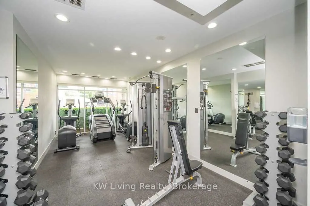 600 Queens Quay W, #920