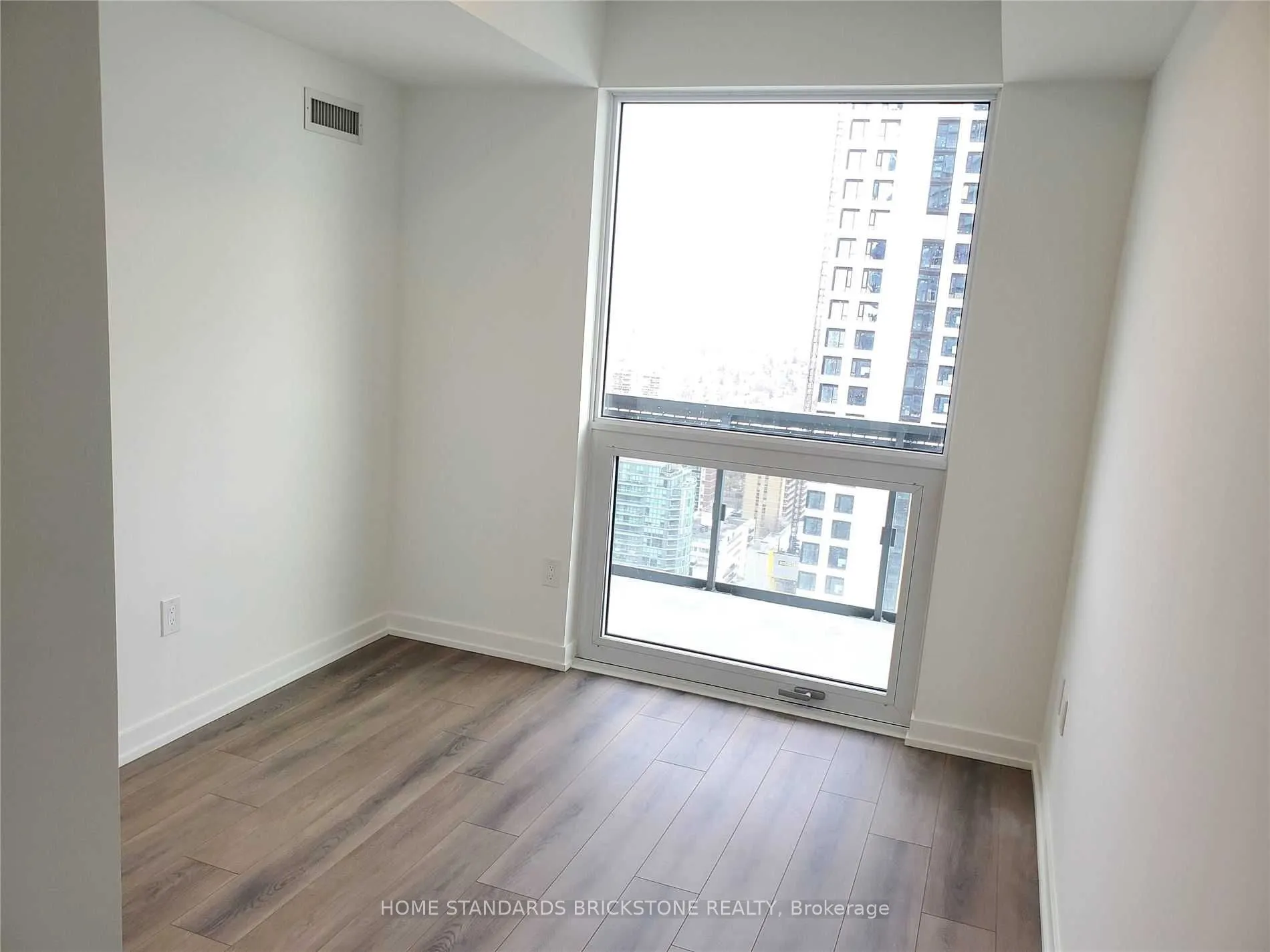 39 Roehampton Avenue, #2502