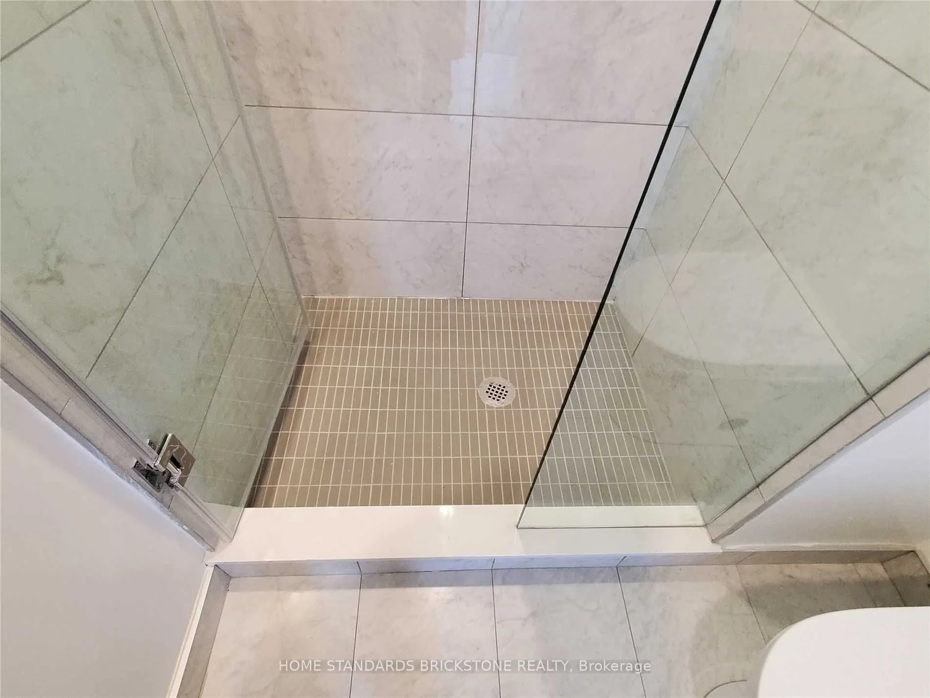 39 Roehampton Avenue, #2502