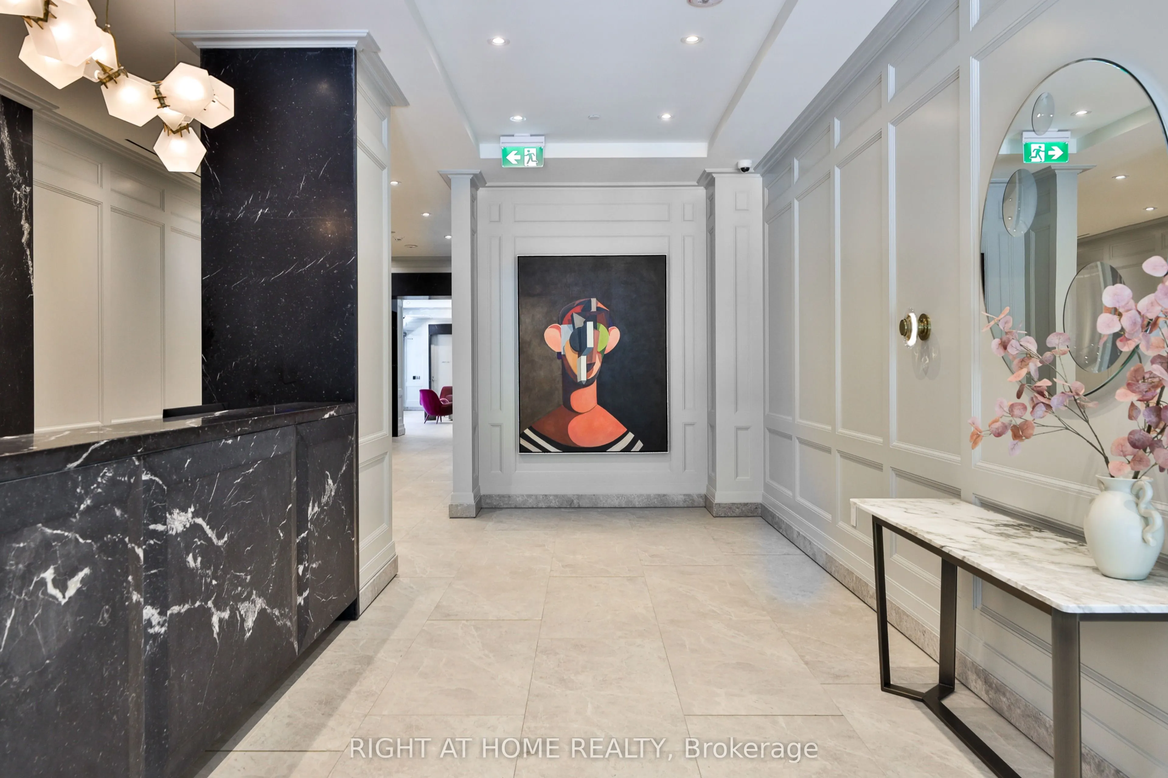 10 Prince Arthur Avenue, #404