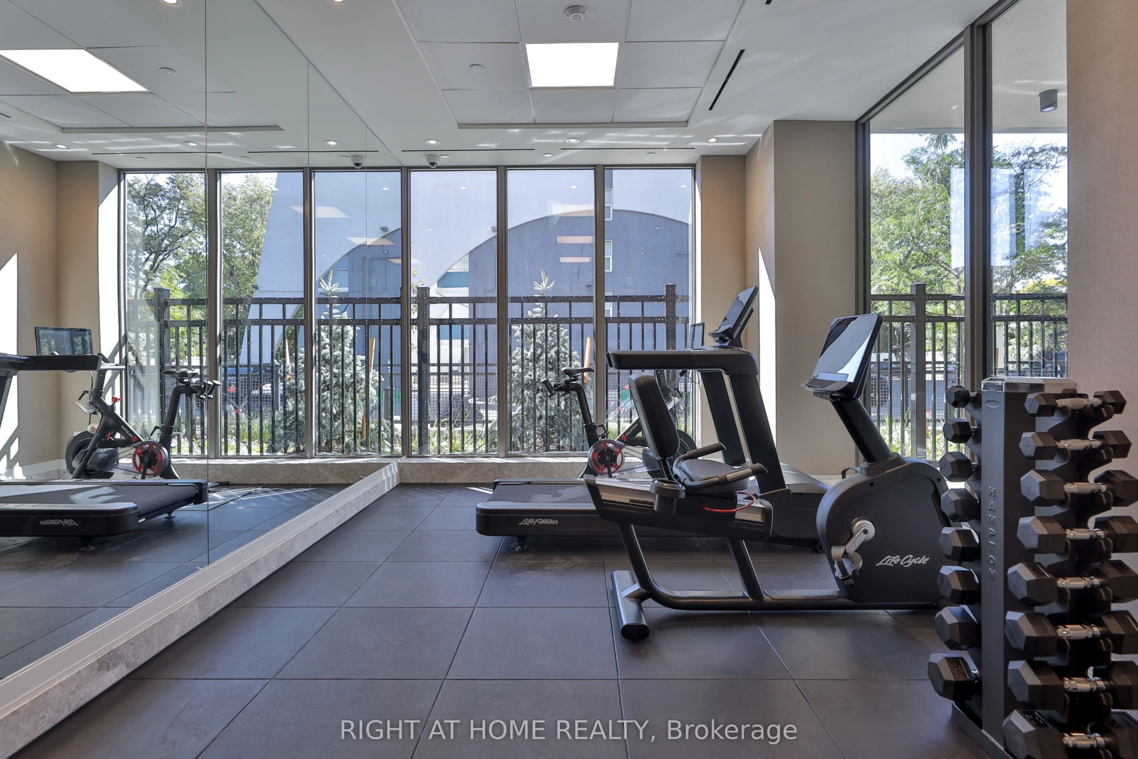 10 Prince Arthur Avenue, #404