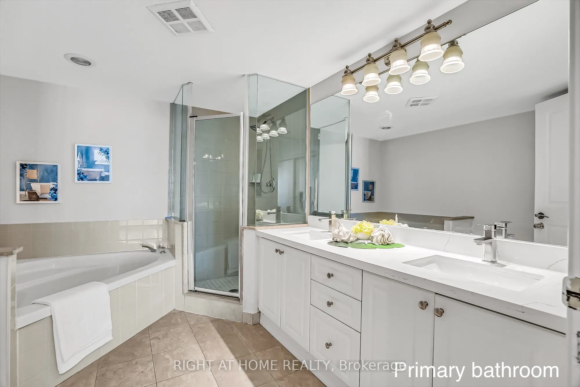 152 St Patrick Street, #1601