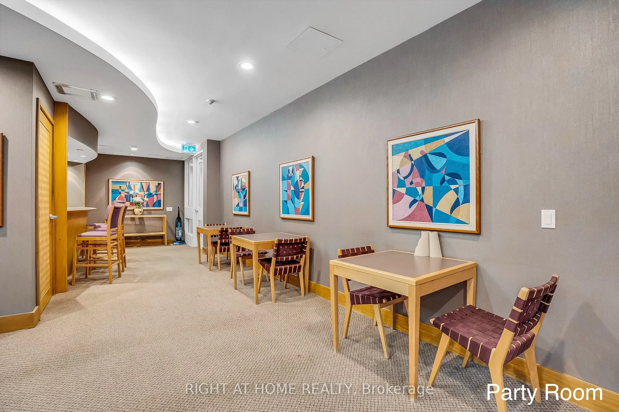 152 St Patrick Street, #1601