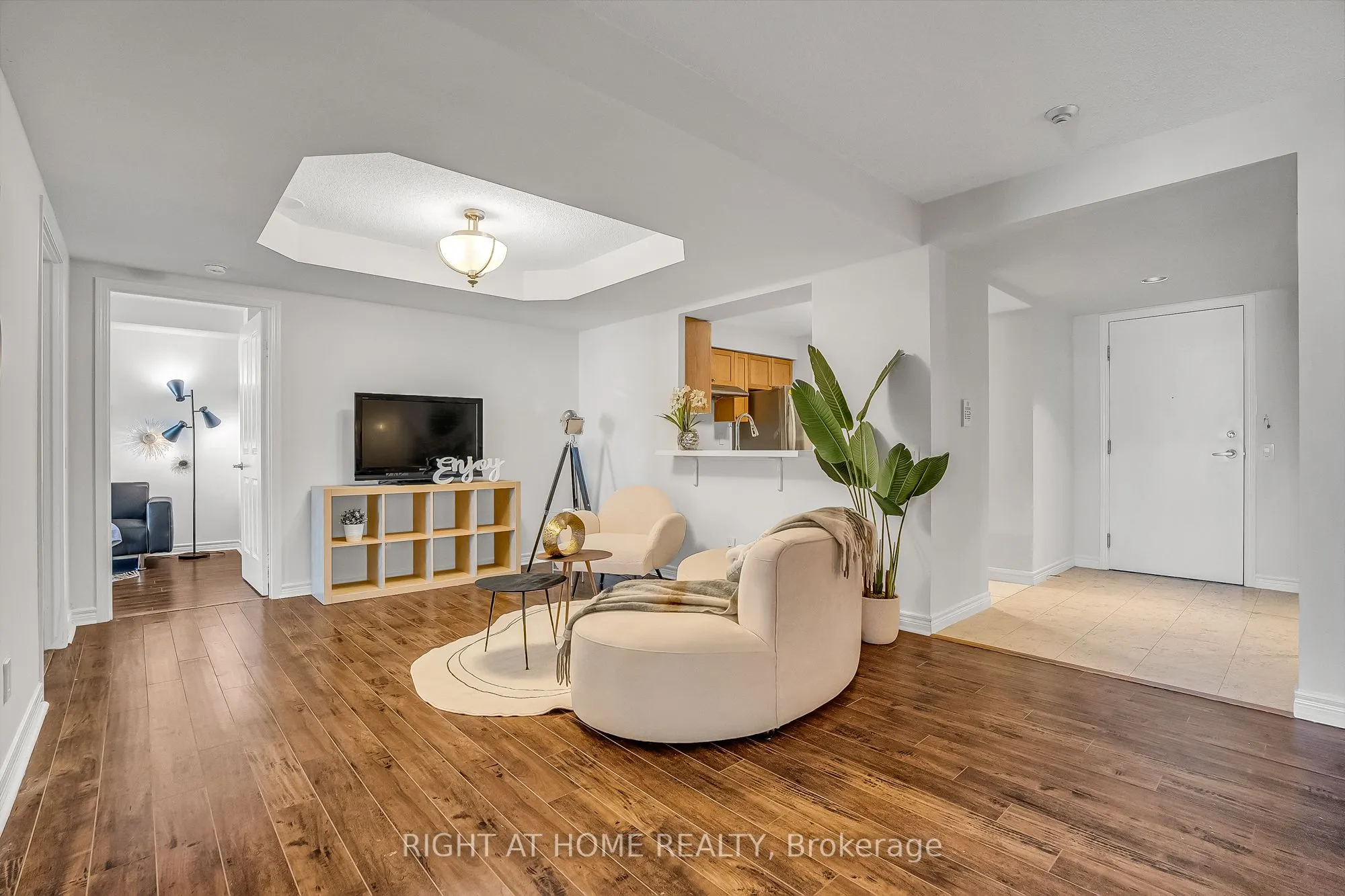 152 St Patrick Street, #1601