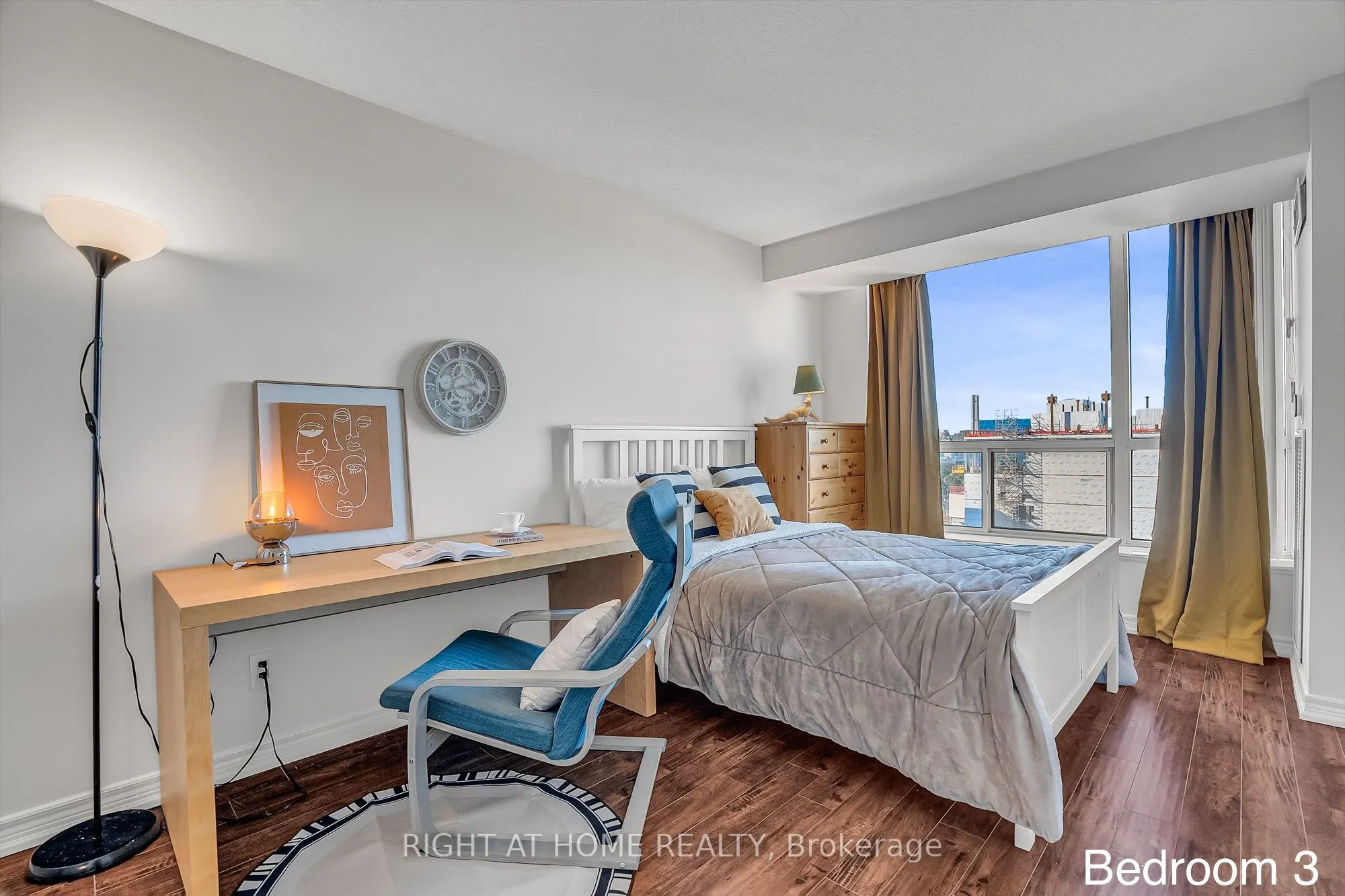 152 St Patrick Street, #1601