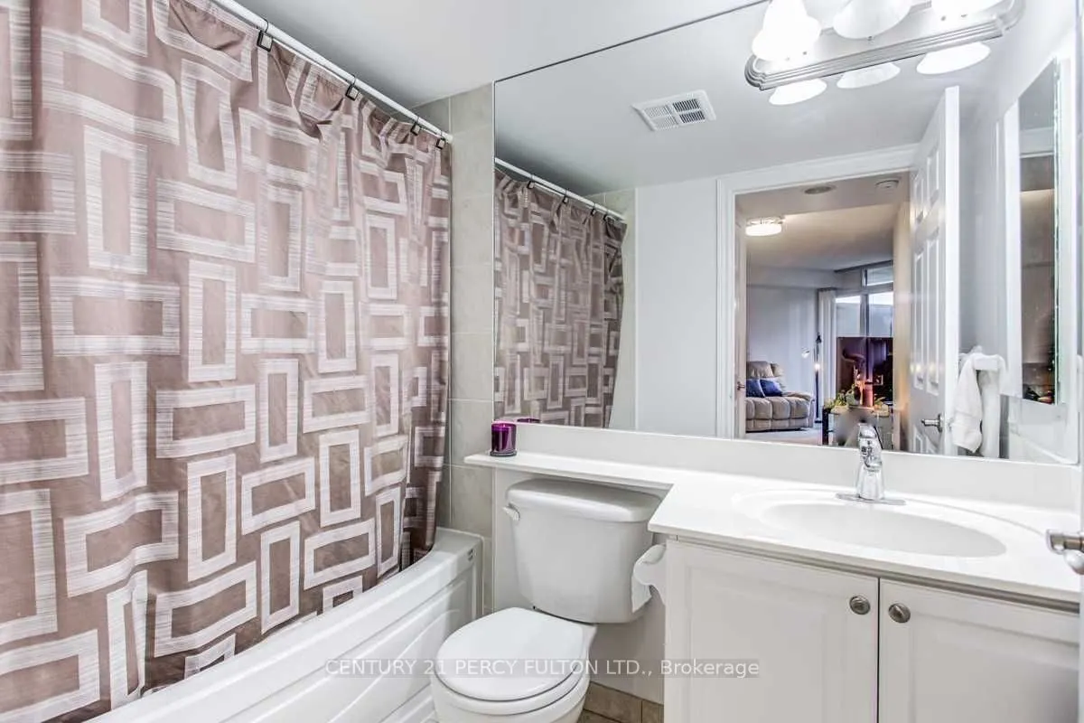 78 Harrison Garden Boulevard, #414