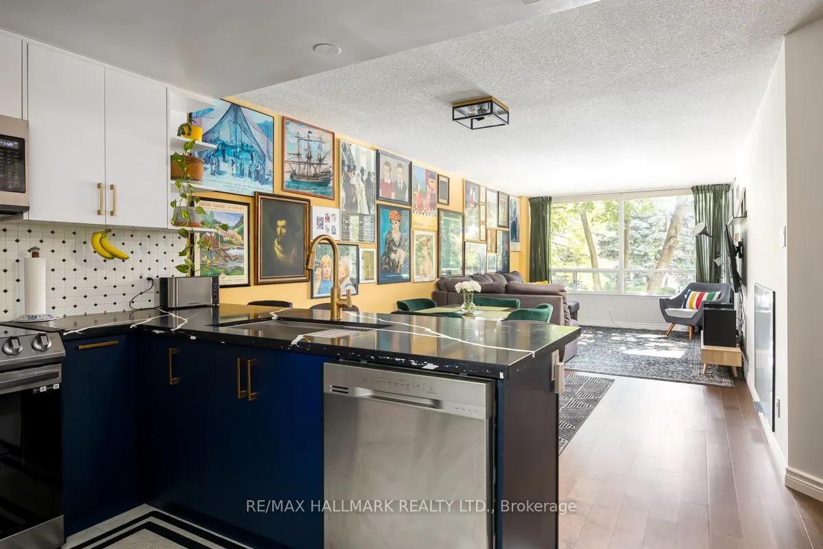 1101 Steeles Avenue W, #207