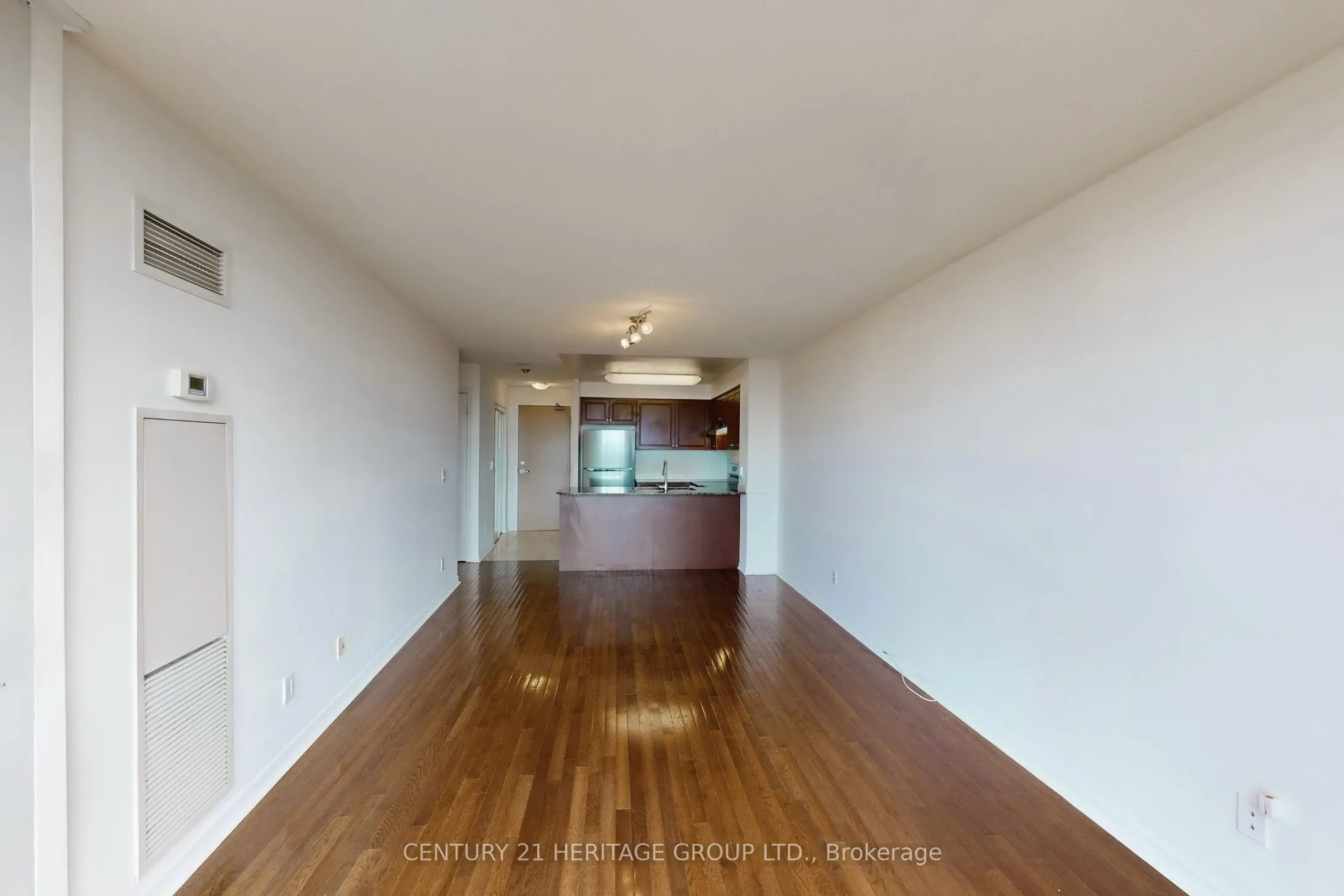 509 Beecroft Road, #2008