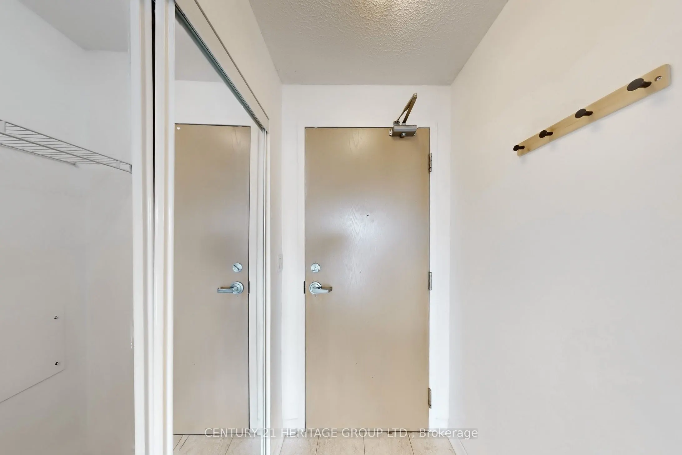 509 Beecroft Road, #2008