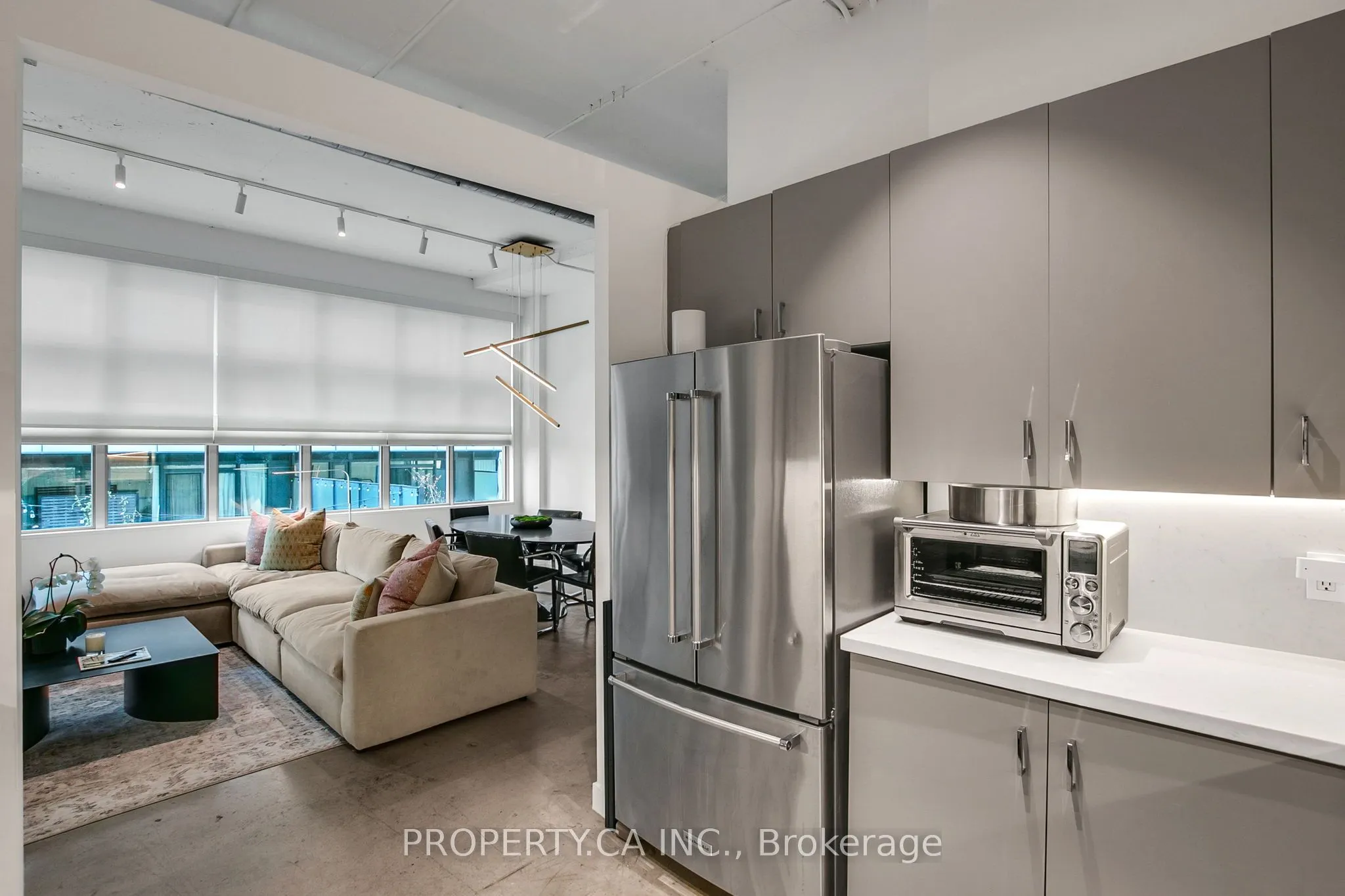 188 Eglinton Avenue E, #306