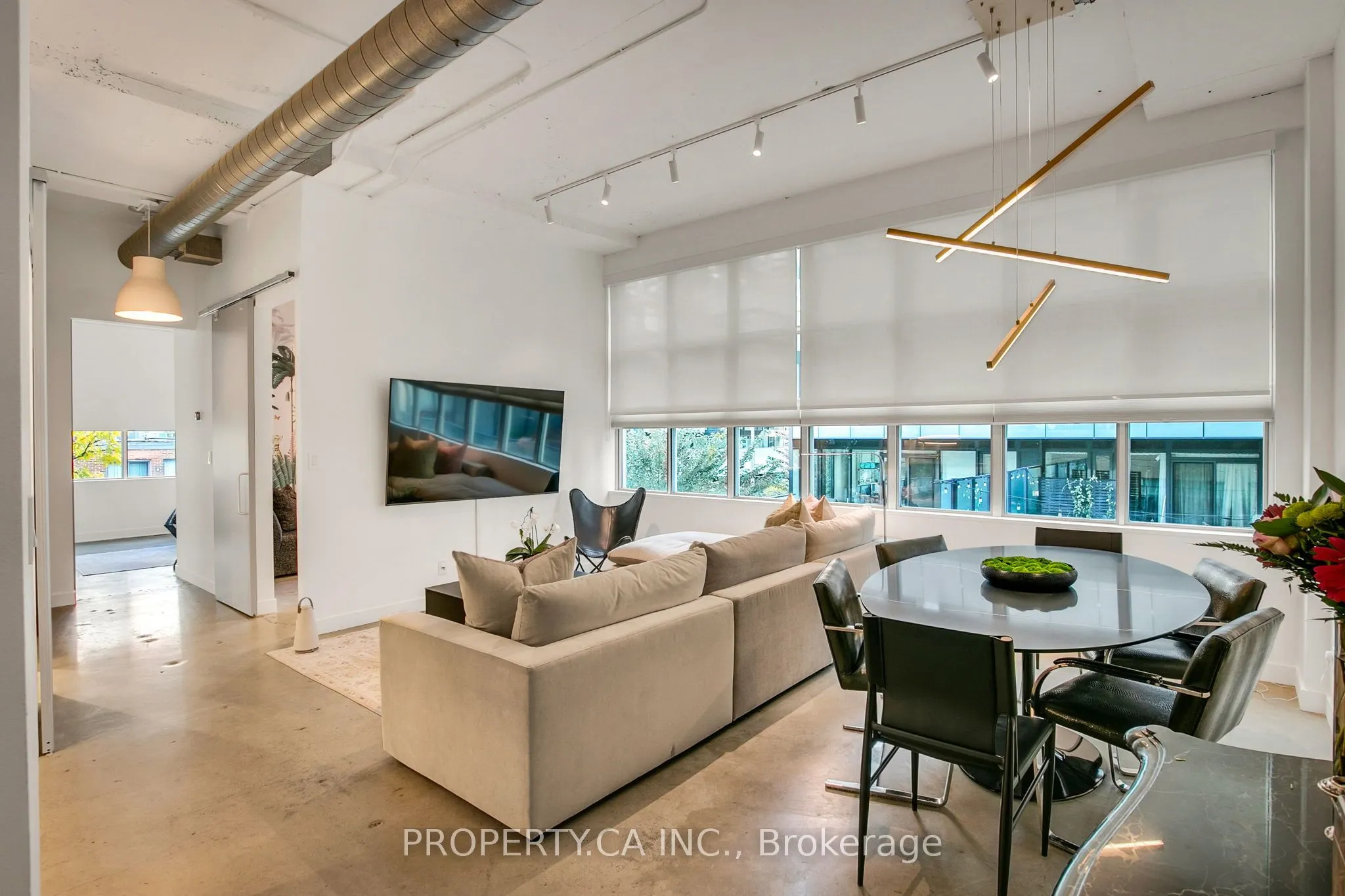 188 Eglinton Avenue E, #306