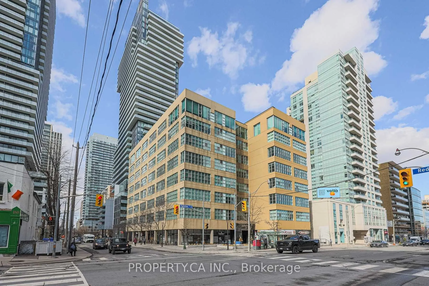 188 Eglinton Avenue E, #306