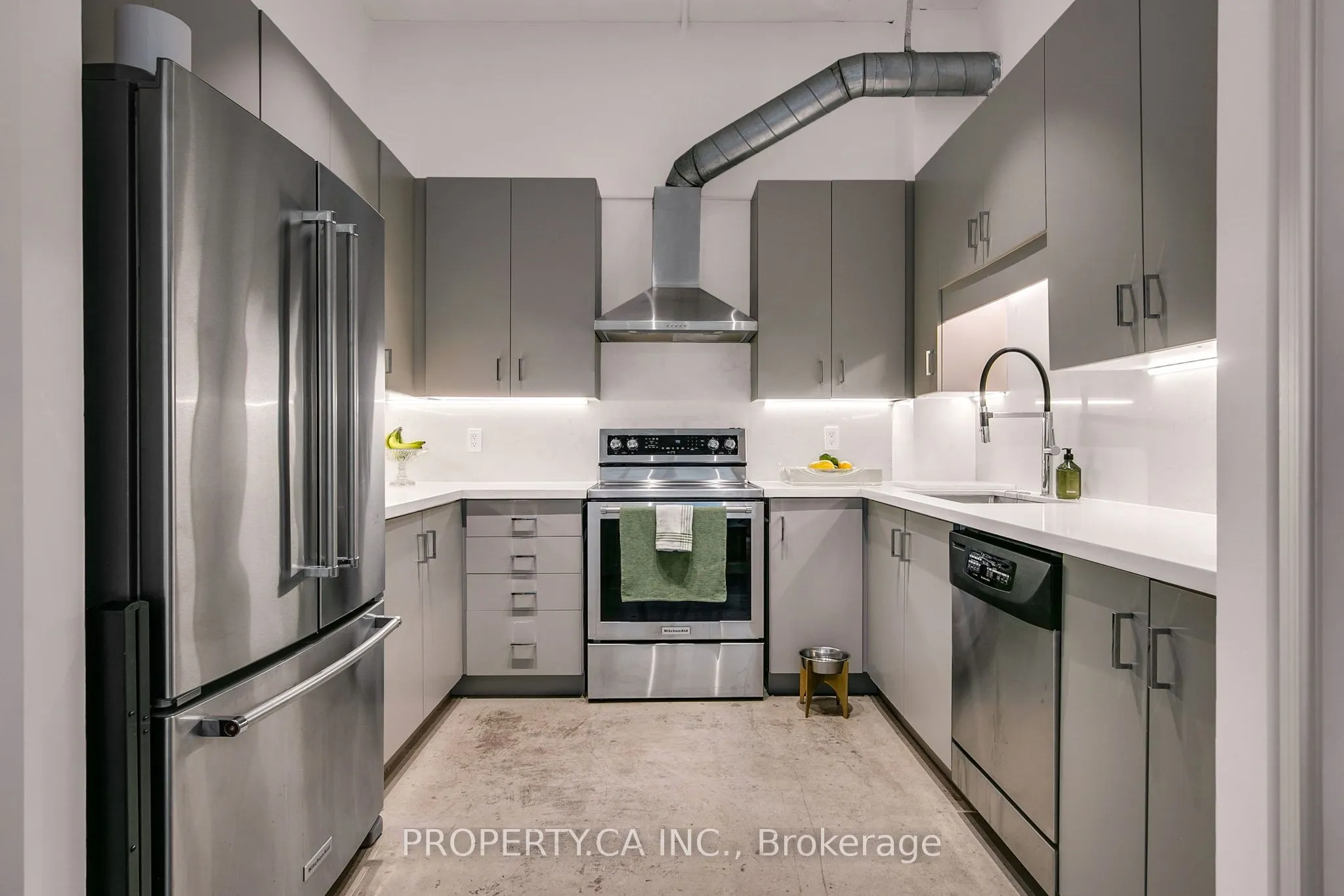 188 Eglinton Avenue E, #306