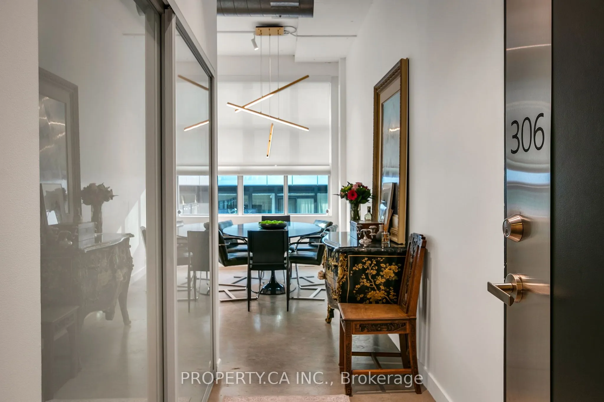 188 Eglinton Avenue E, #306