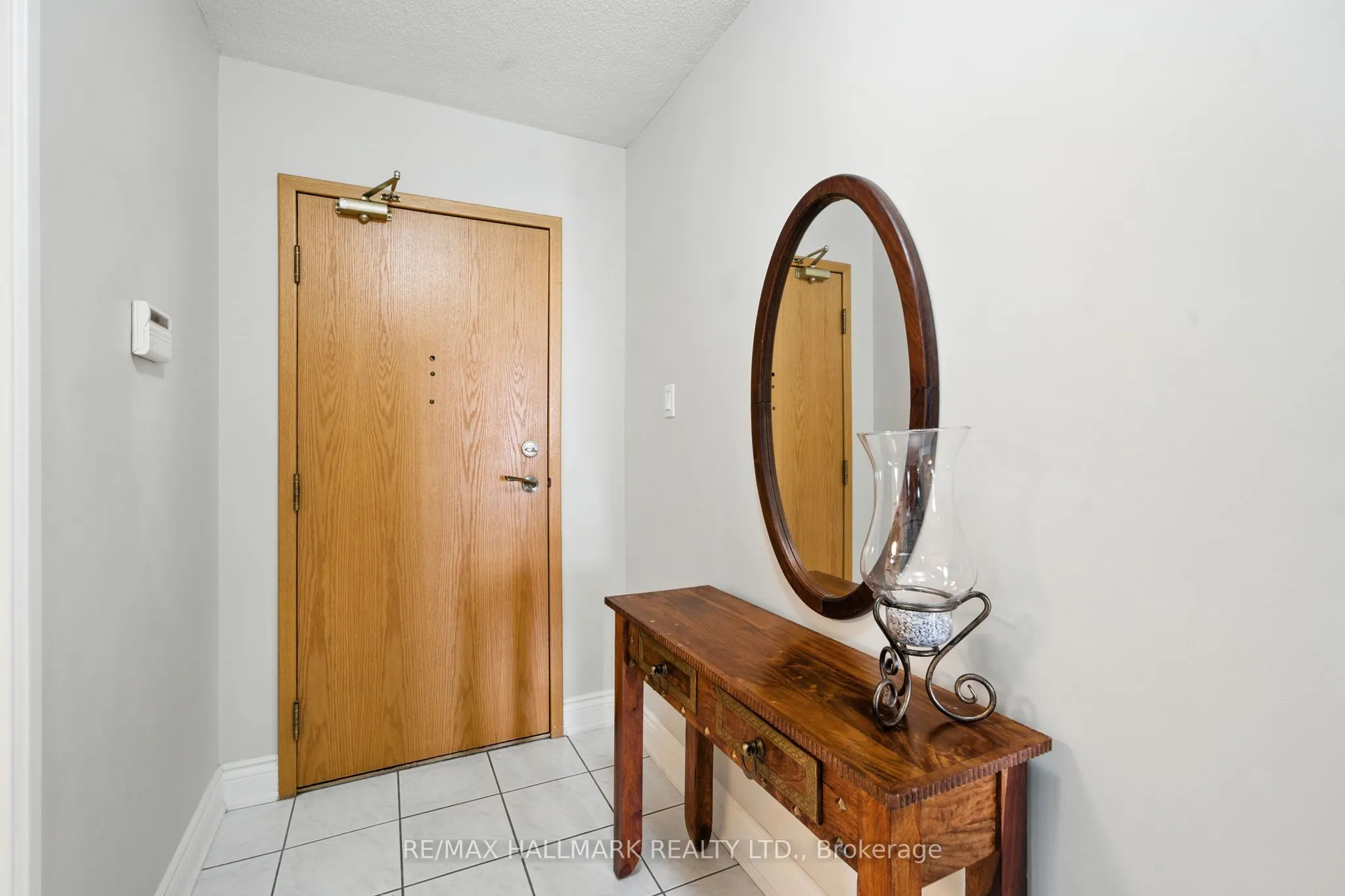 215 Wynford Drive, #2002