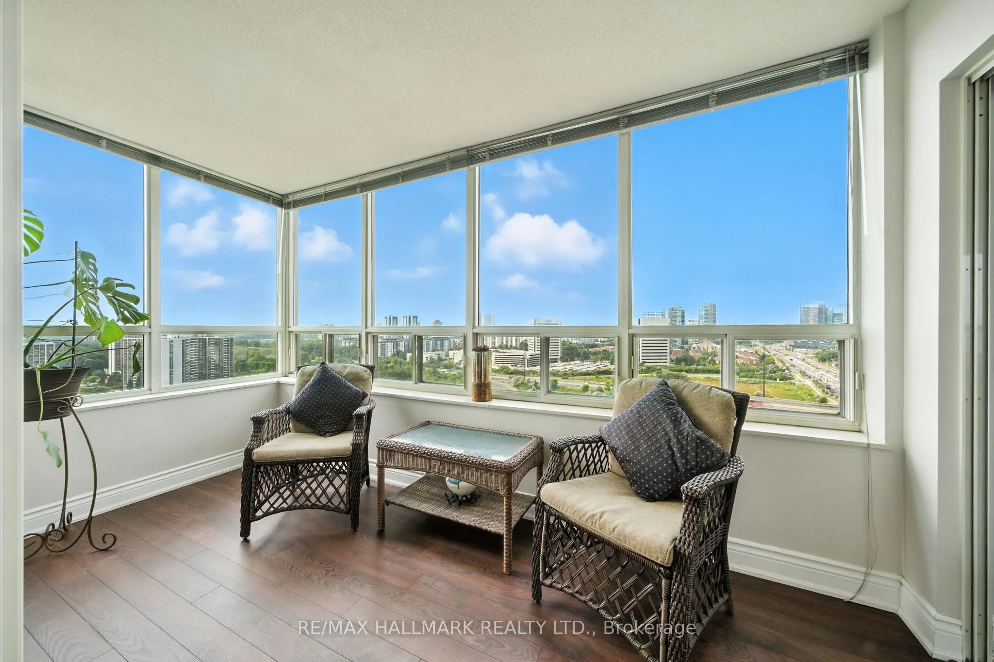 215 Wynford Drive, #2002