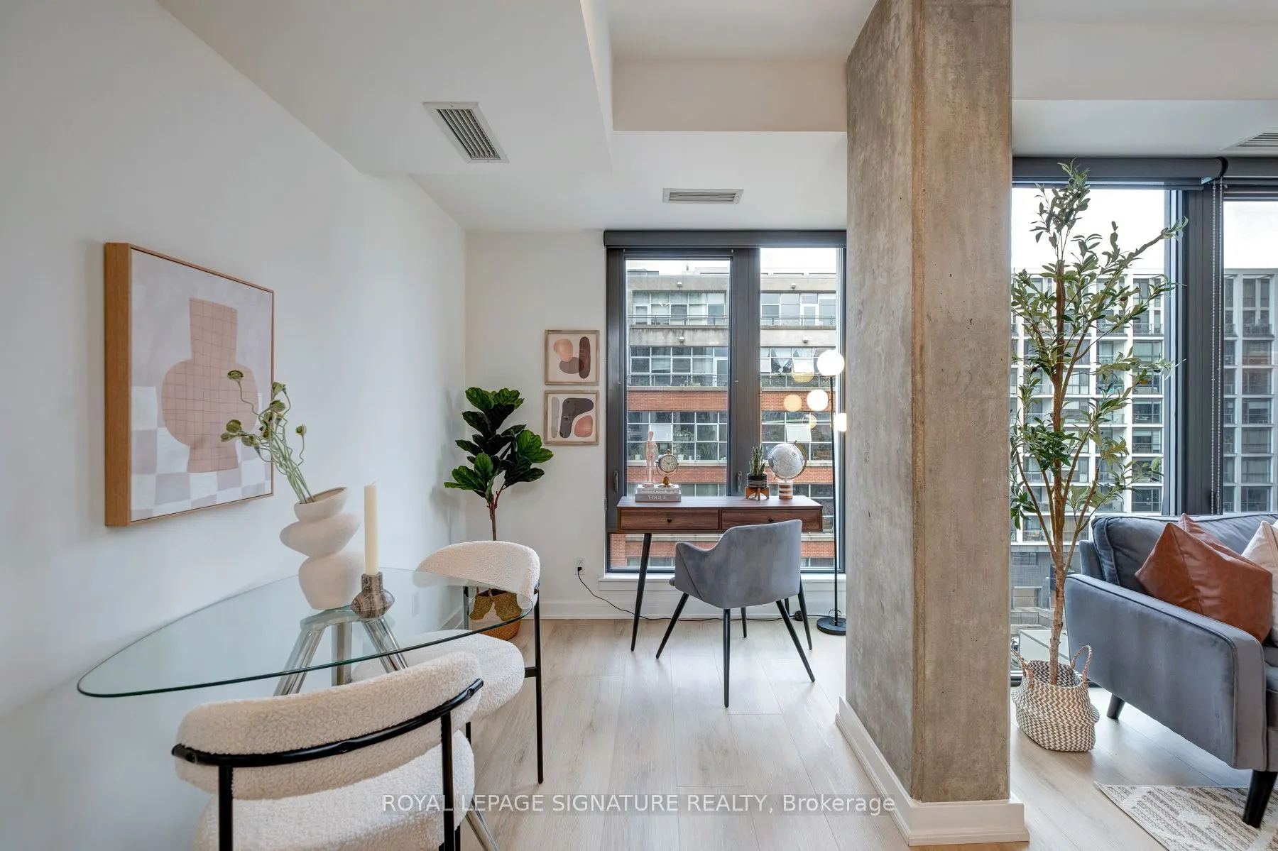 32 Camden Street, #704