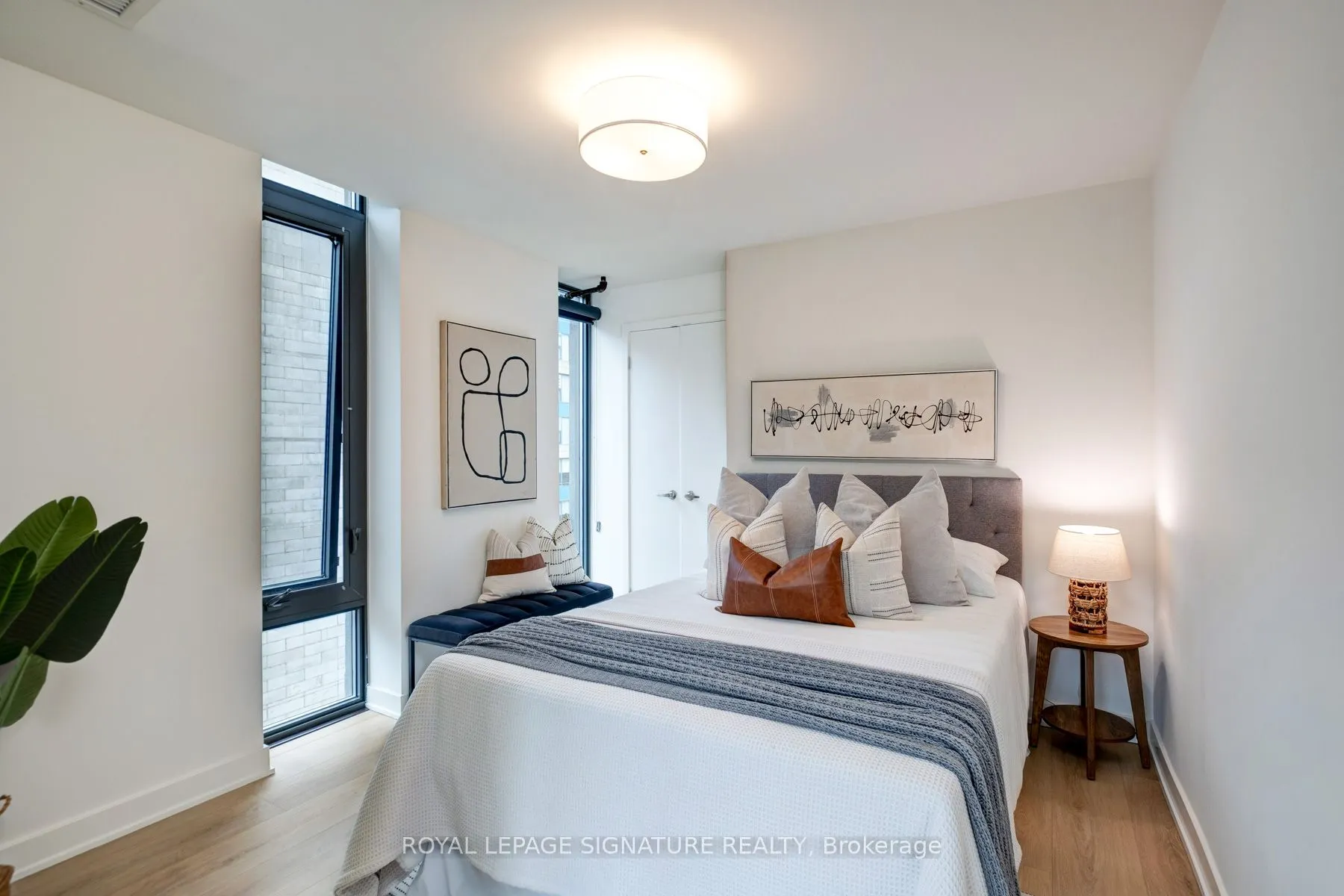 32 Camden Street, #704