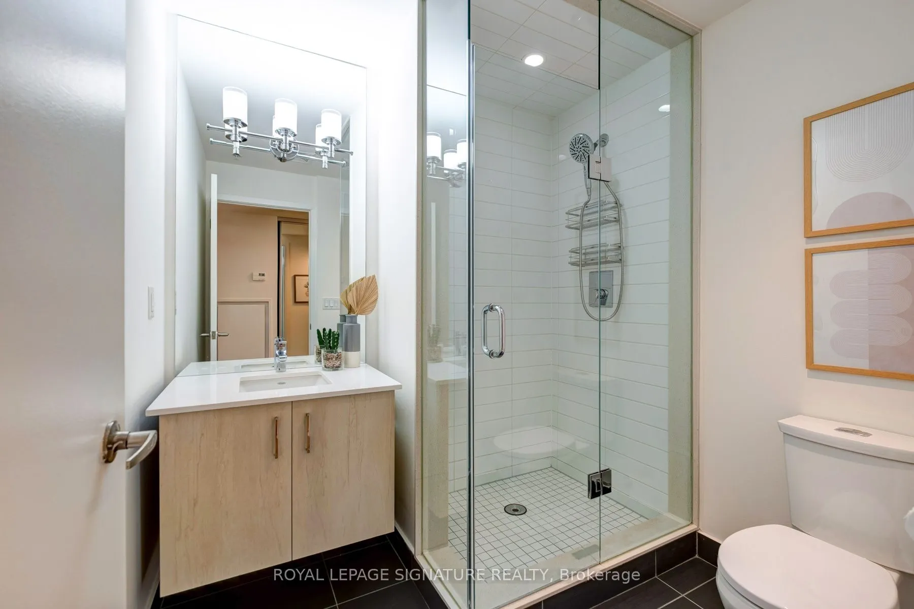 32 Camden Street, #704