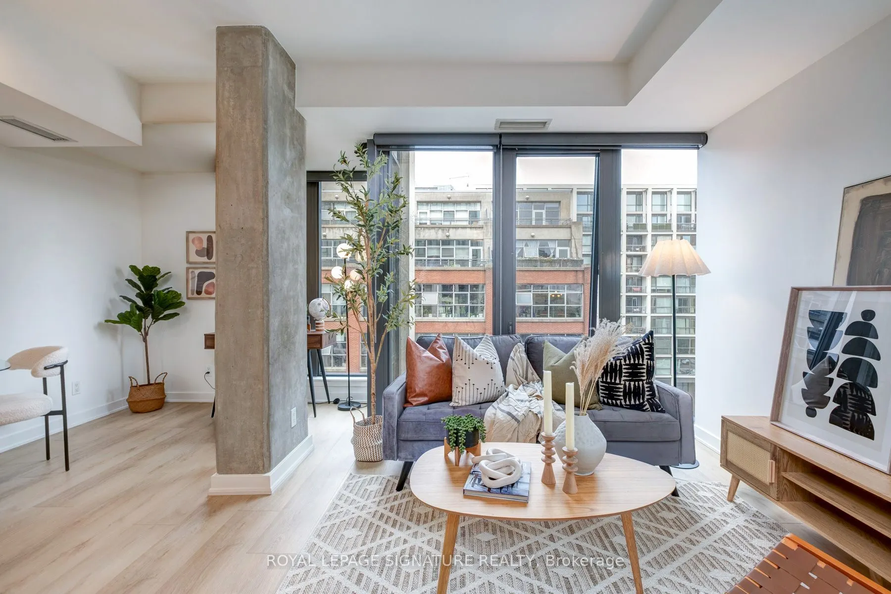 32 Camden Street, #704