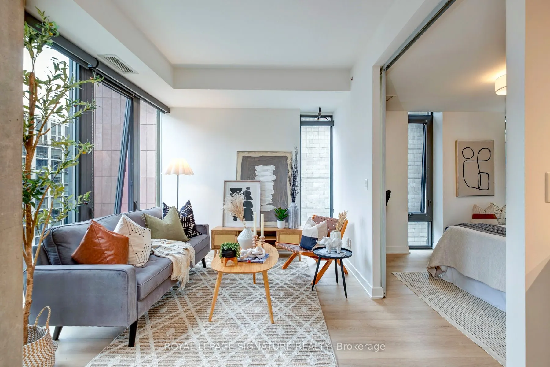 32 Camden Street, #704