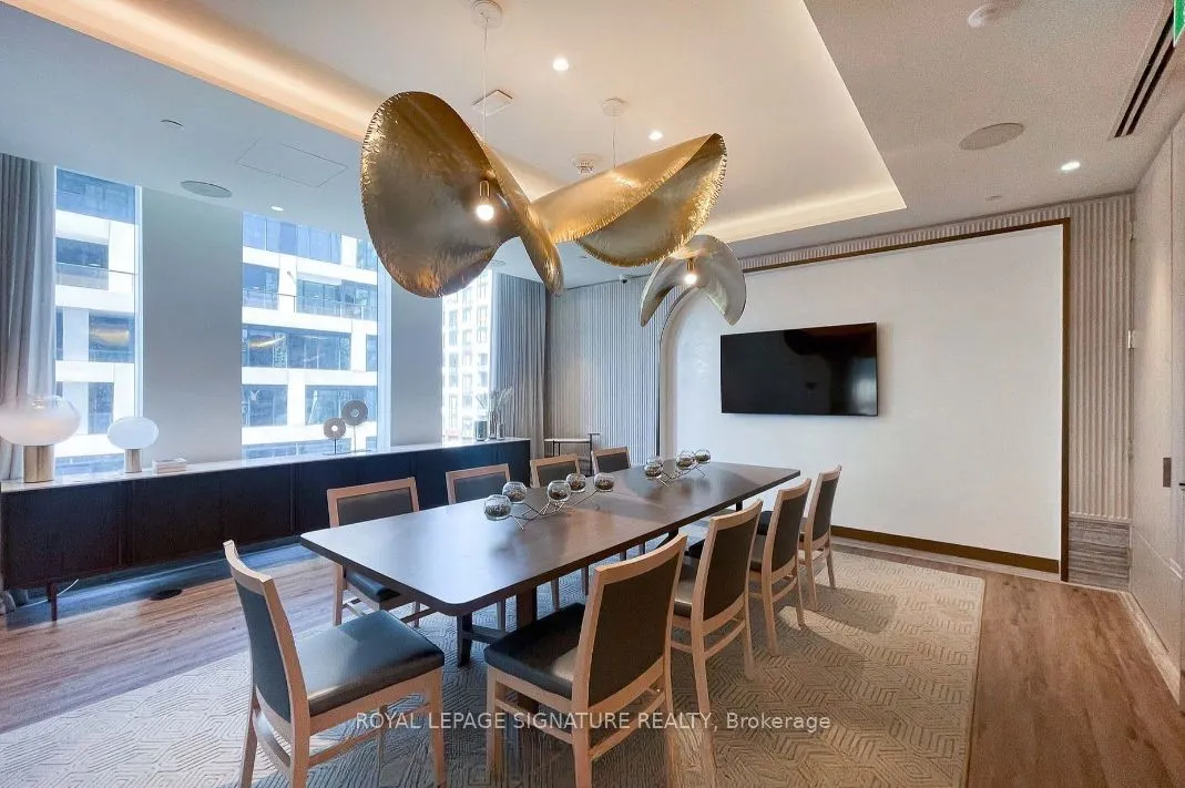 480 Front Street, #811