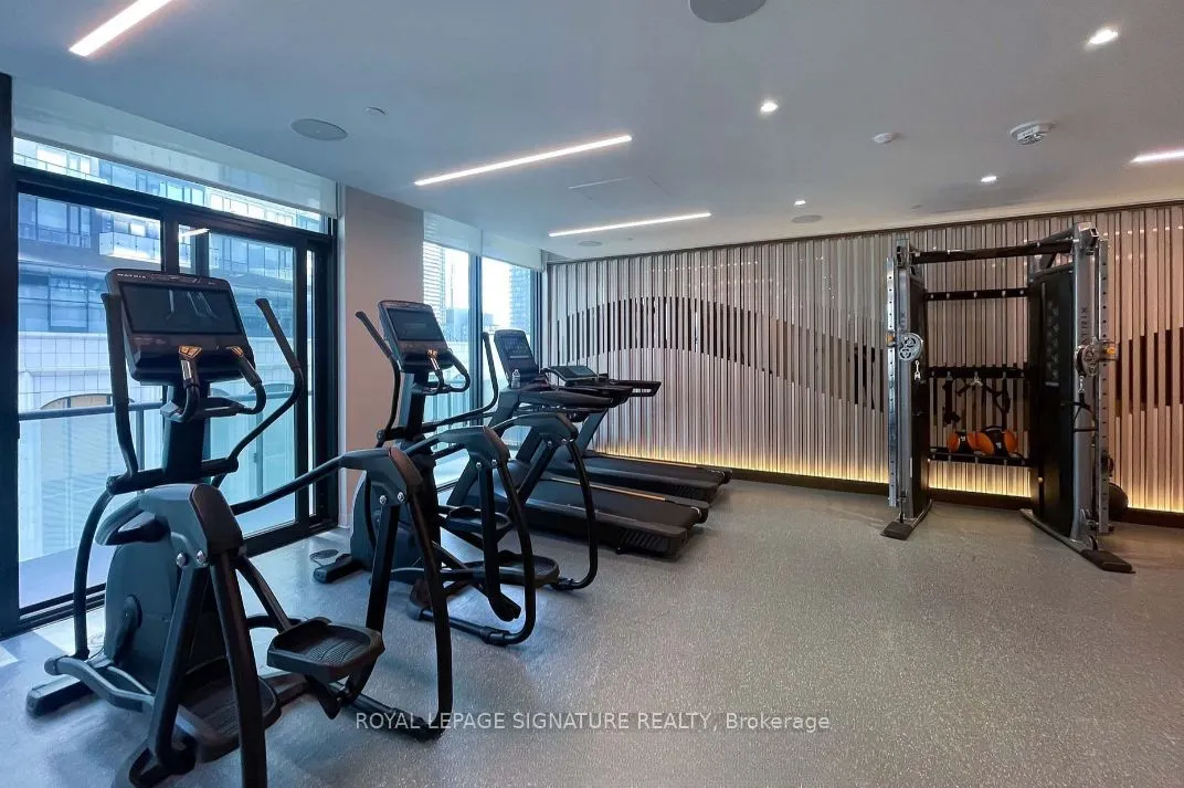 480 Front Street, #811