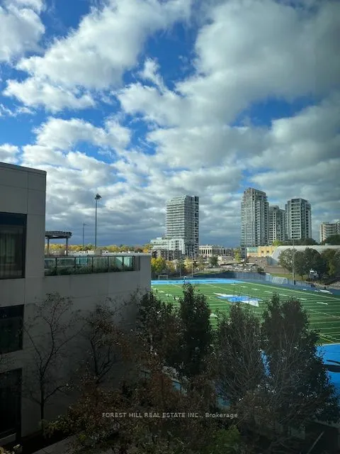 320 Tweedsmuir Avenue, #303