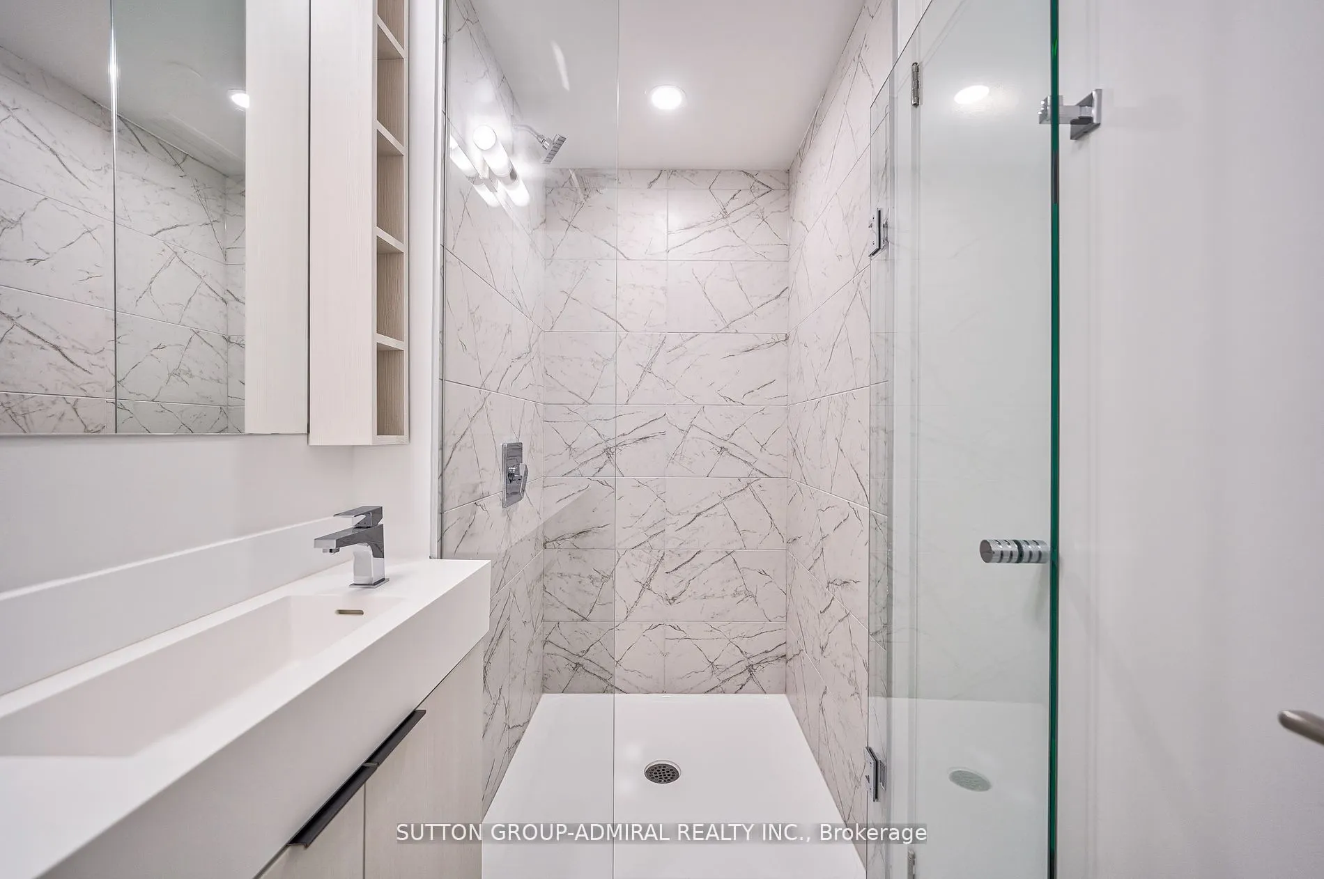 82 Dalhousie Street, #1111