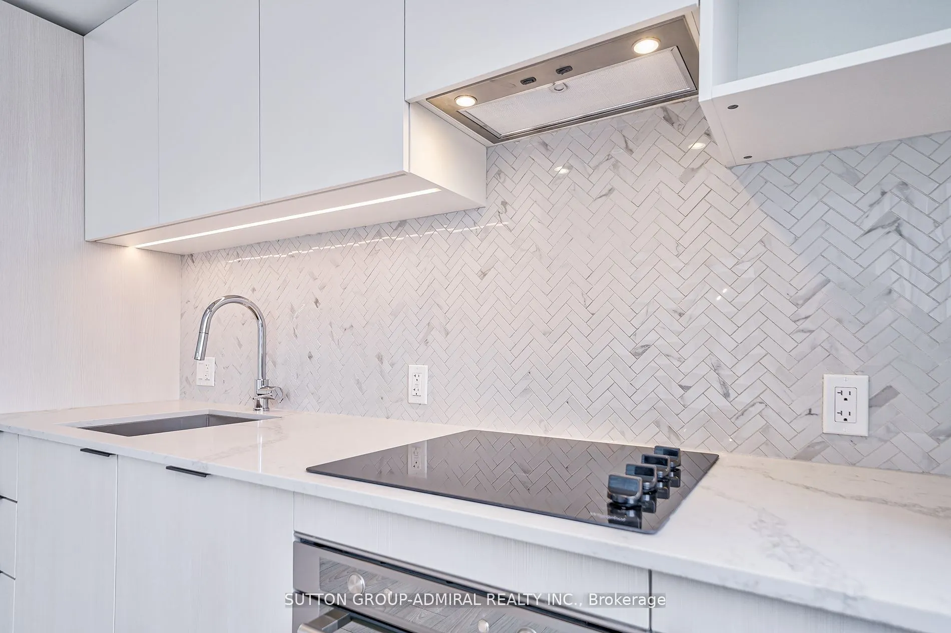 82 Dalhousie Street, #1111